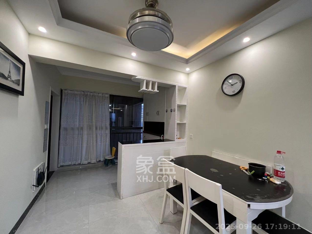 长城雅苑  3室2厅2卫    3000.0元/月室内图