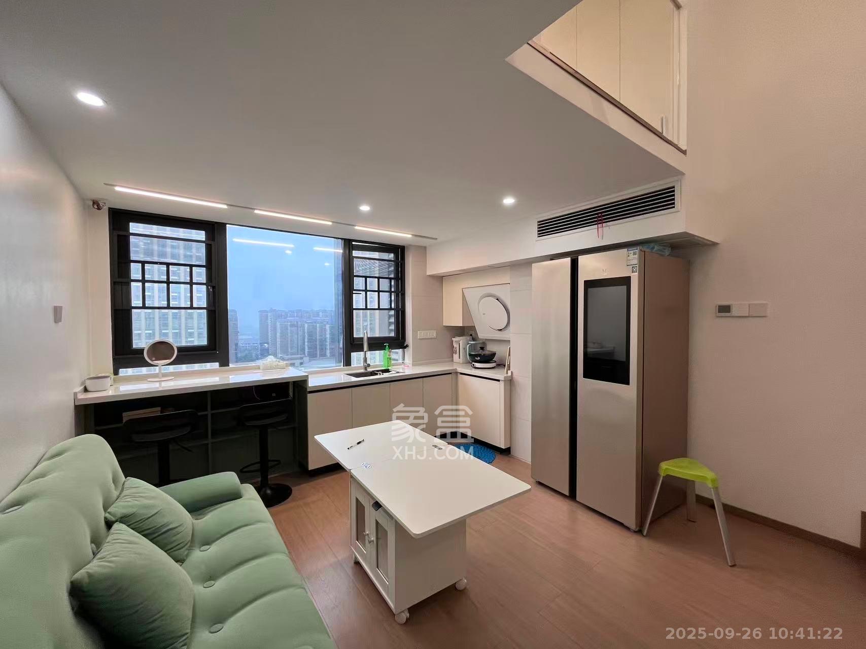 卓越中寰 1室1厅1卫 2400.0元/月 卓越中寰 1室1厅1卫 2400.0元/月室内图