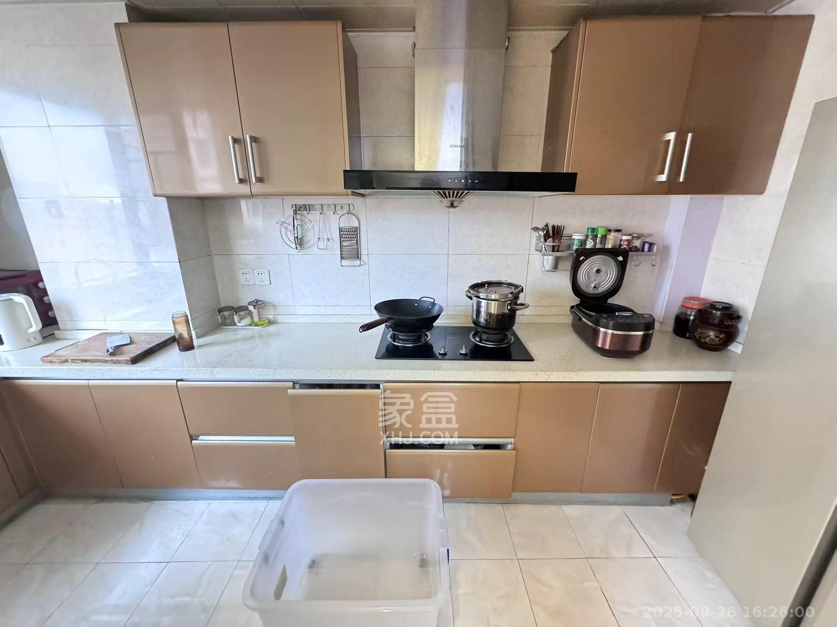 润和之悦（金泽园）  4室2厅2卫    2200.0元/月室内图