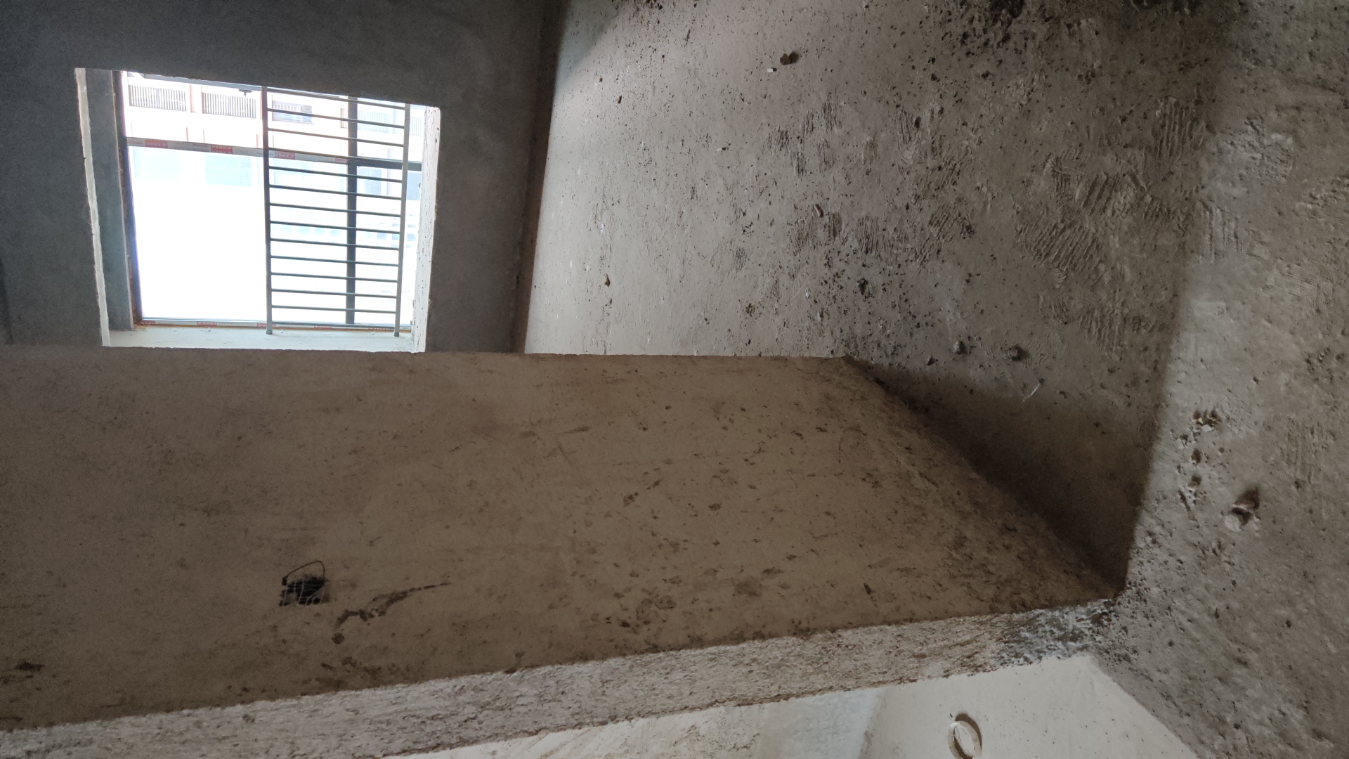 檀香山 4室2厅2卫 62.8万 檀香山 4室2厅2卫 62.8万客厅