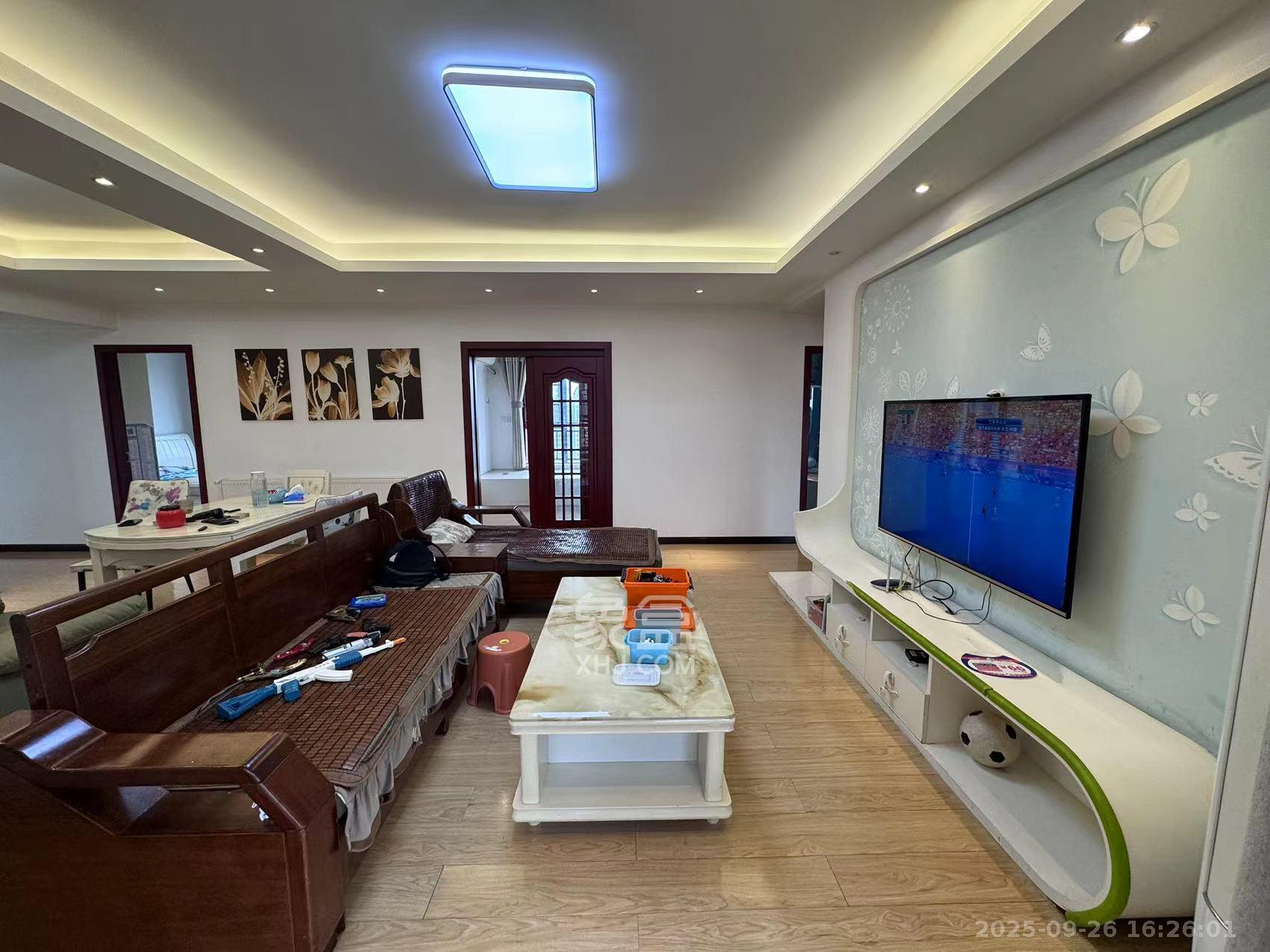 润和之悦（金泽园）  4室2厅2卫    2200.0元/月室内图