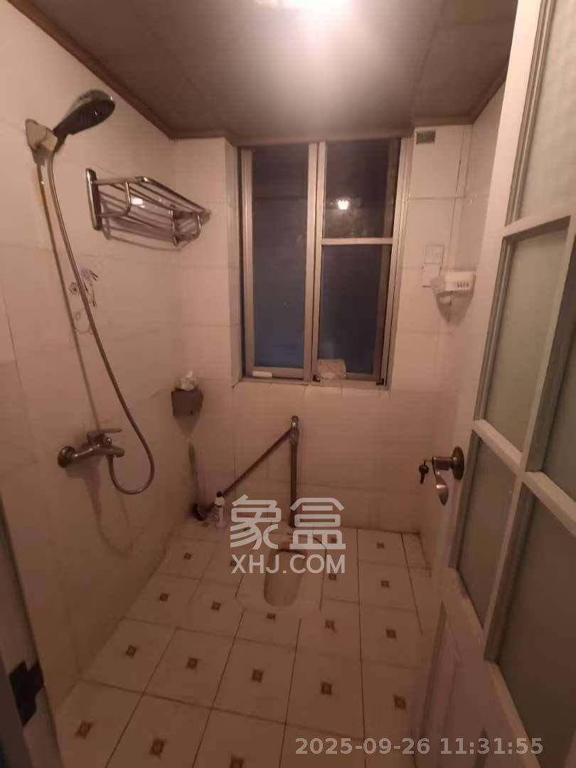 华天望族苑  3室2厅1卫    2300.0元/月室内图