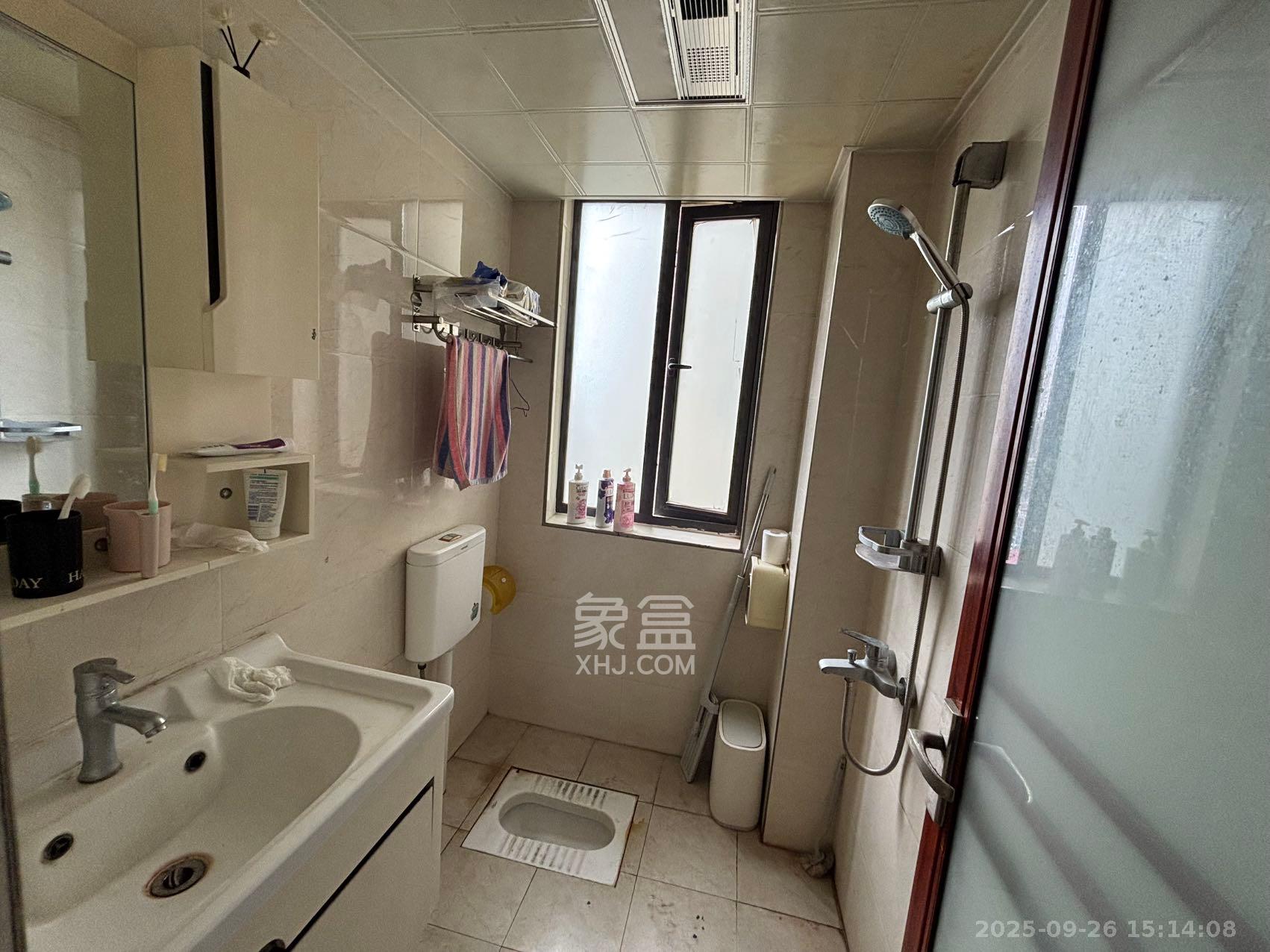 卓越蔚蓝城邦 3室1厅1卫 1600.0元/月 卓越蔚蓝城邦 3室1厅1卫 1600.0元/月室内图