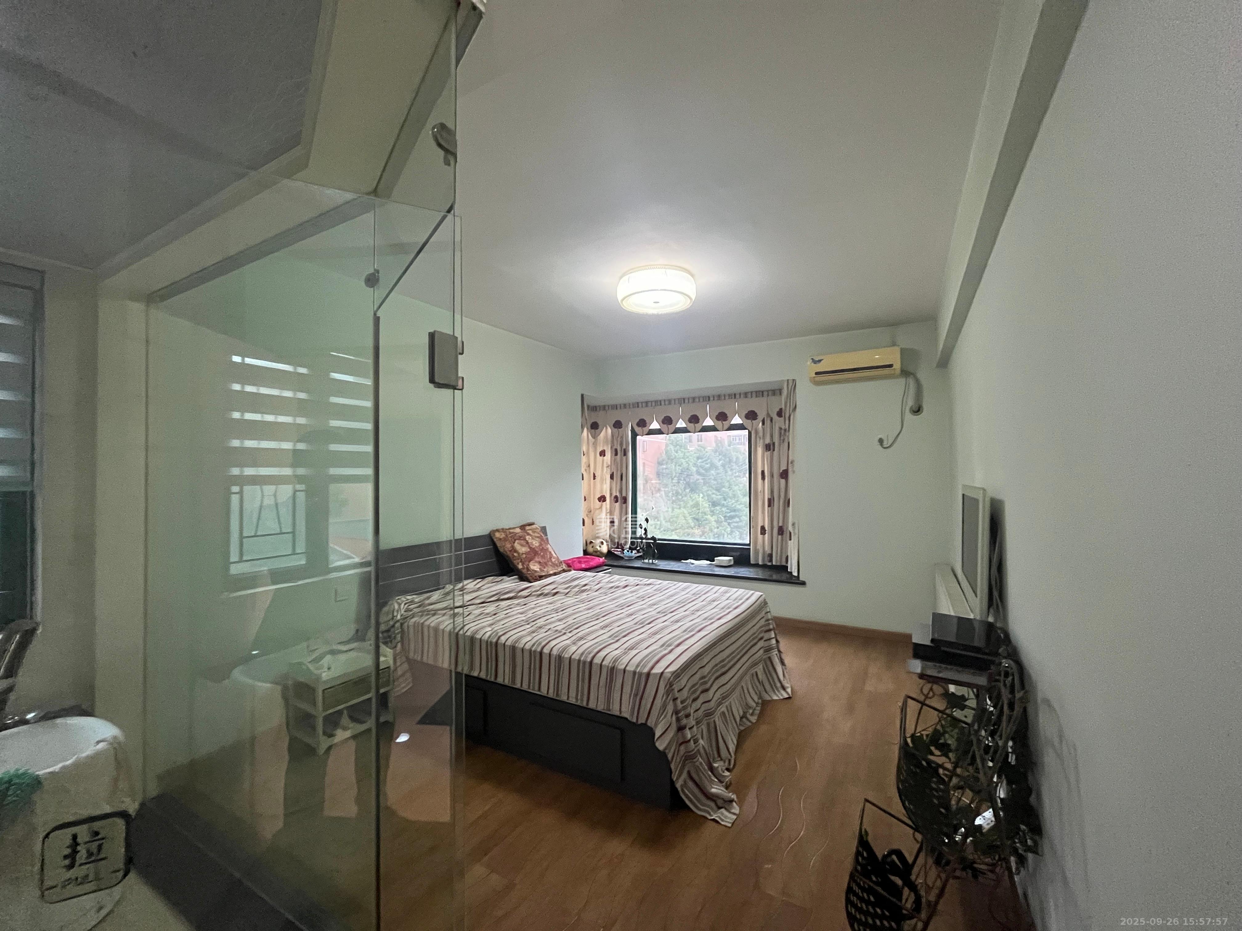 申奥美域 5室2厅2卫 3500.0元/月 申奥美域 5室2厅2卫 3500.0元/月室内图