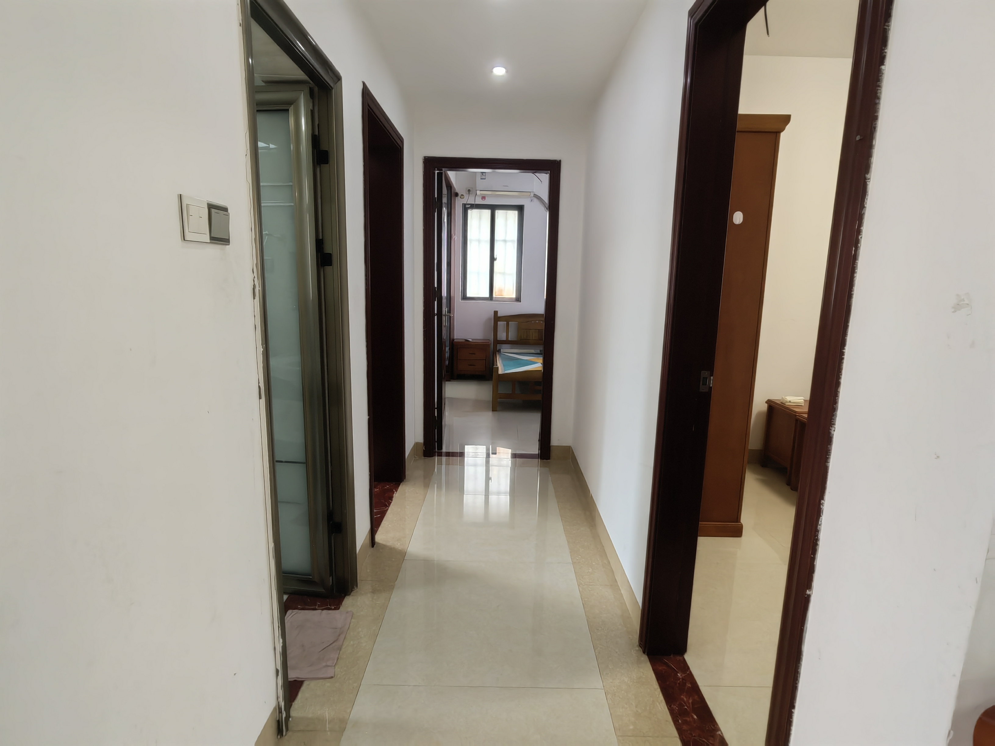 五源河公寓B区 3室2厅2卫 2600.0元/月 五源河公寓B区 3室2厅2卫 2600.0元/月室内图