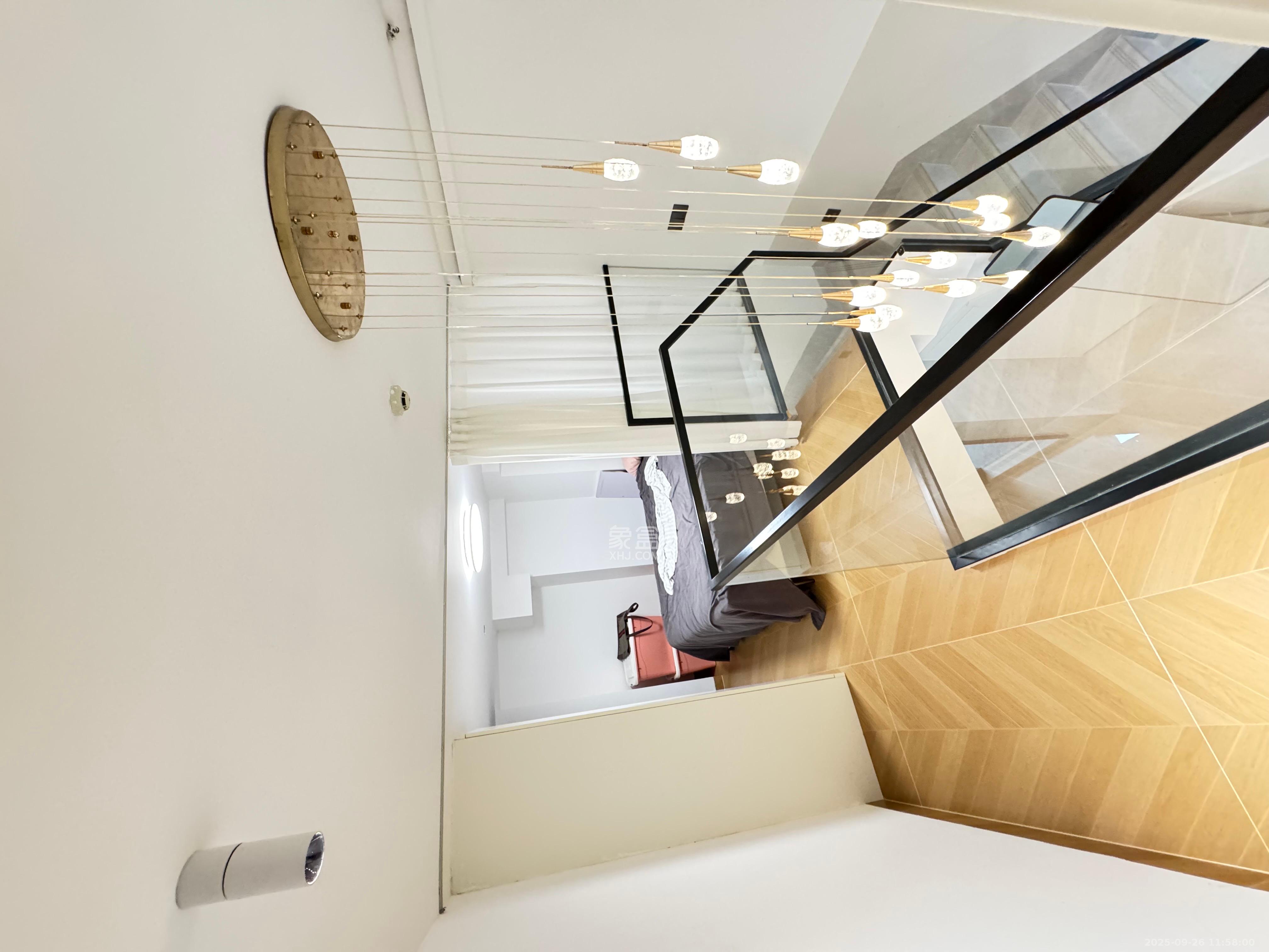 时代MOMA云PARK 2室1厅1卫 2500.0元/月 时代MOMA云PARK 2室1厅1卫 2500.0元/月室内图