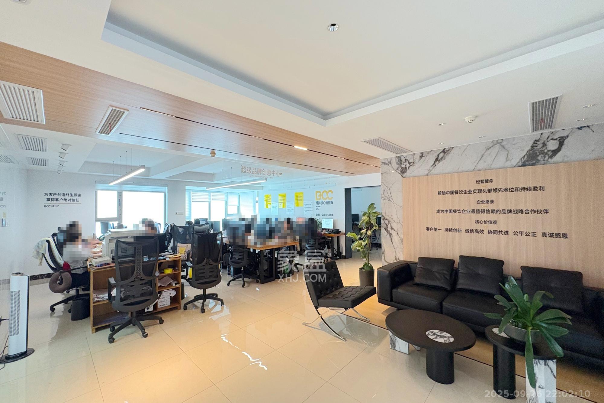 潮宗御苑 4室2厅2卫 280.0万 潮宗御苑 4室2厅2卫 280.0万客厅