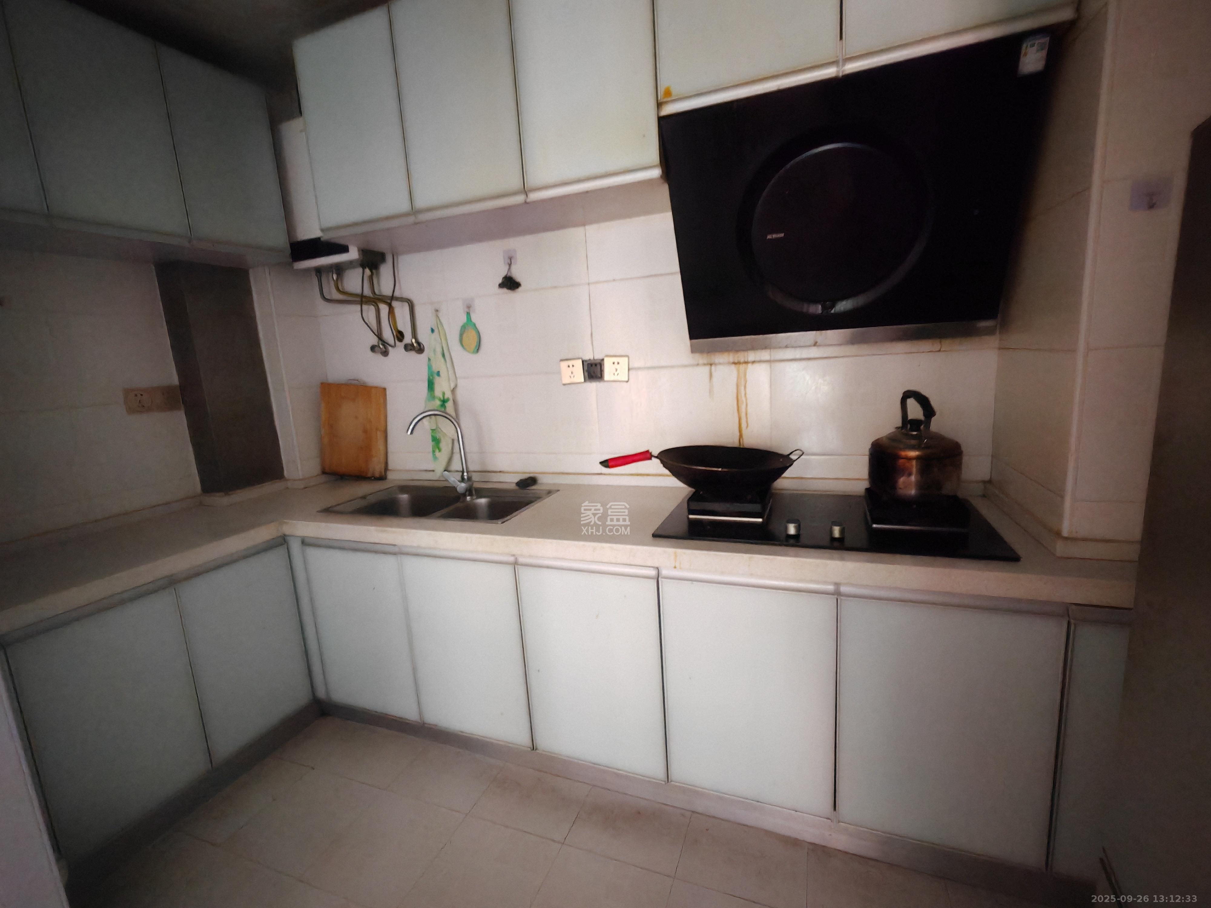 海伦春天  1室0厅0卫    1700.0元/月室内图