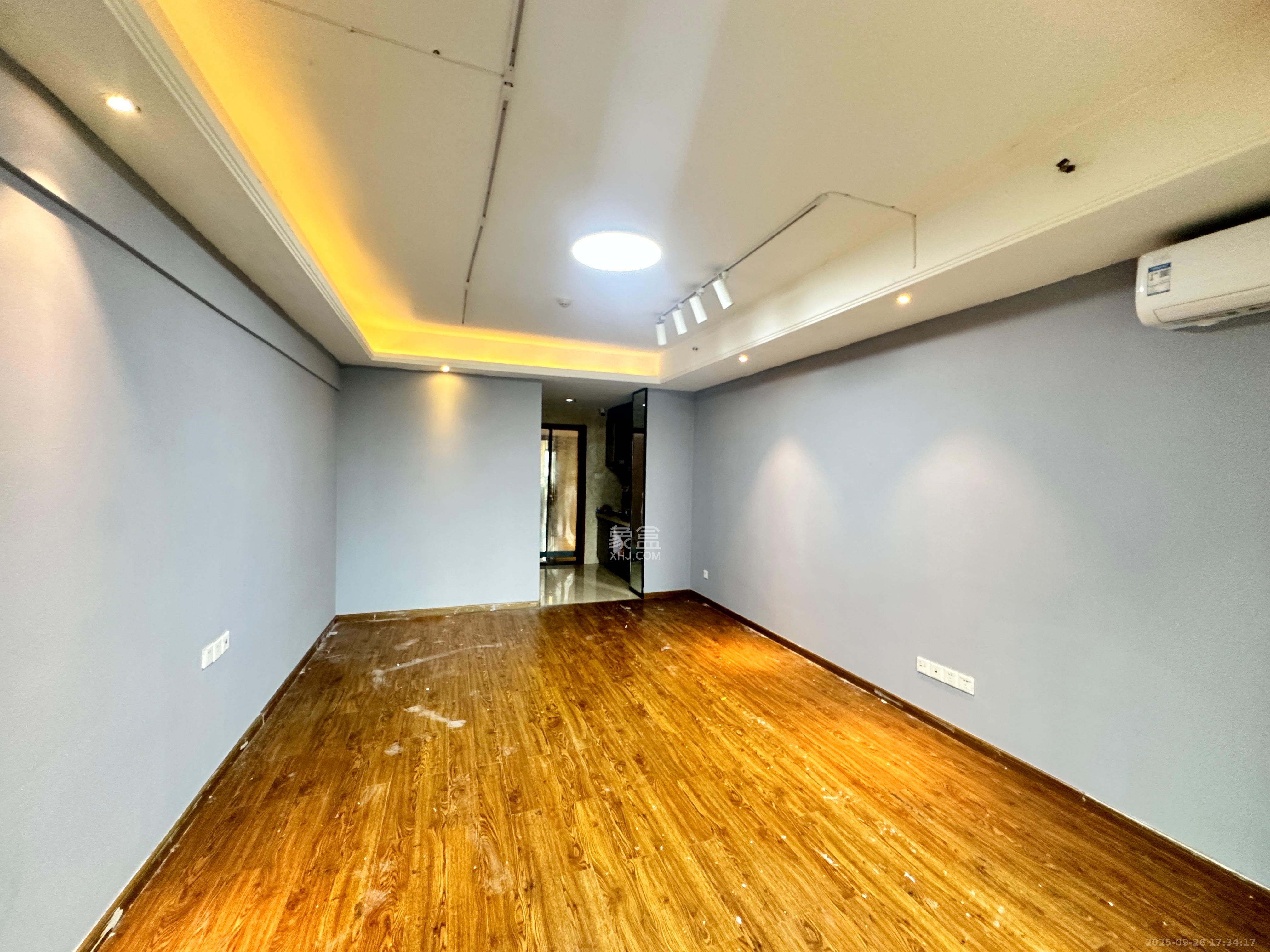 德思勤城市广场(宝格丽公寓) 1室1厅1卫 2000.0元/月 德思勤城市广场(宝格丽公寓) 1室1厅1卫 2000.0元/月室内图