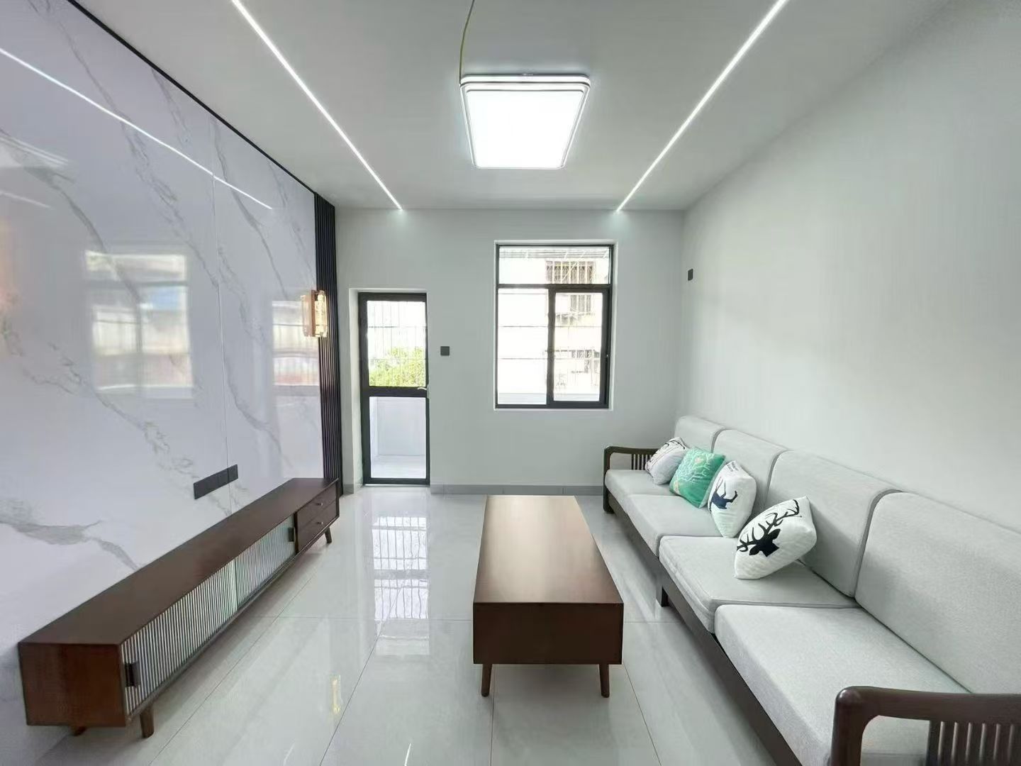 电力设备厂宿舍 3室2厅1卫 59.0万 电力设备厂宿舍 3室2厅1卫 59.0万室内图