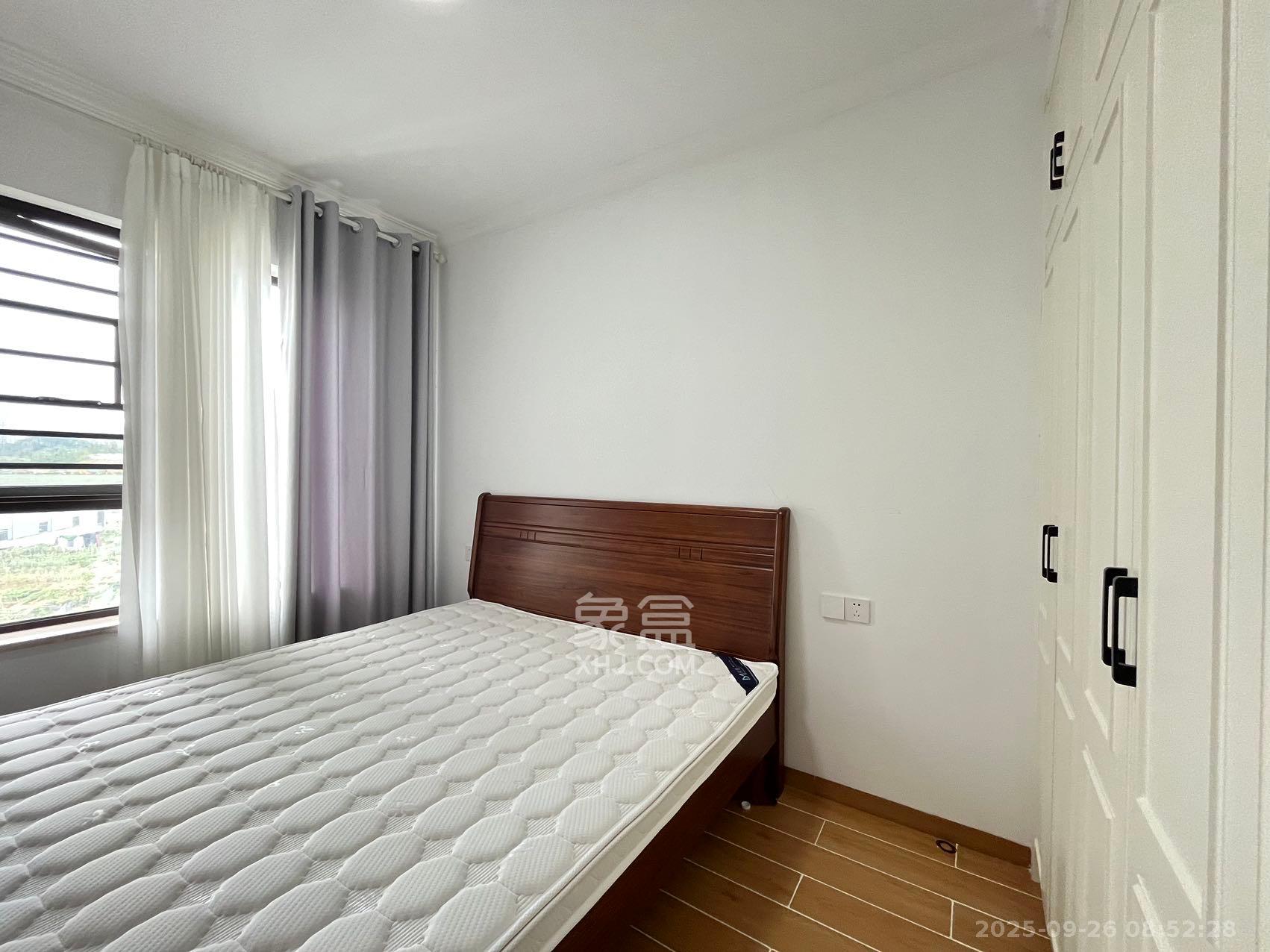 卓越蔚蓝城邦 3室2厅2卫 2600.0元/月 卓越蔚蓝城邦 3室2厅2卫 2600.0元/月室内图