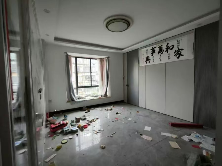 海岛阳光三期(阳光街城) 3室2厅1卫 110.39万 海岛阳光三期(阳光街城) 3室2厅1卫 110.39万室内图