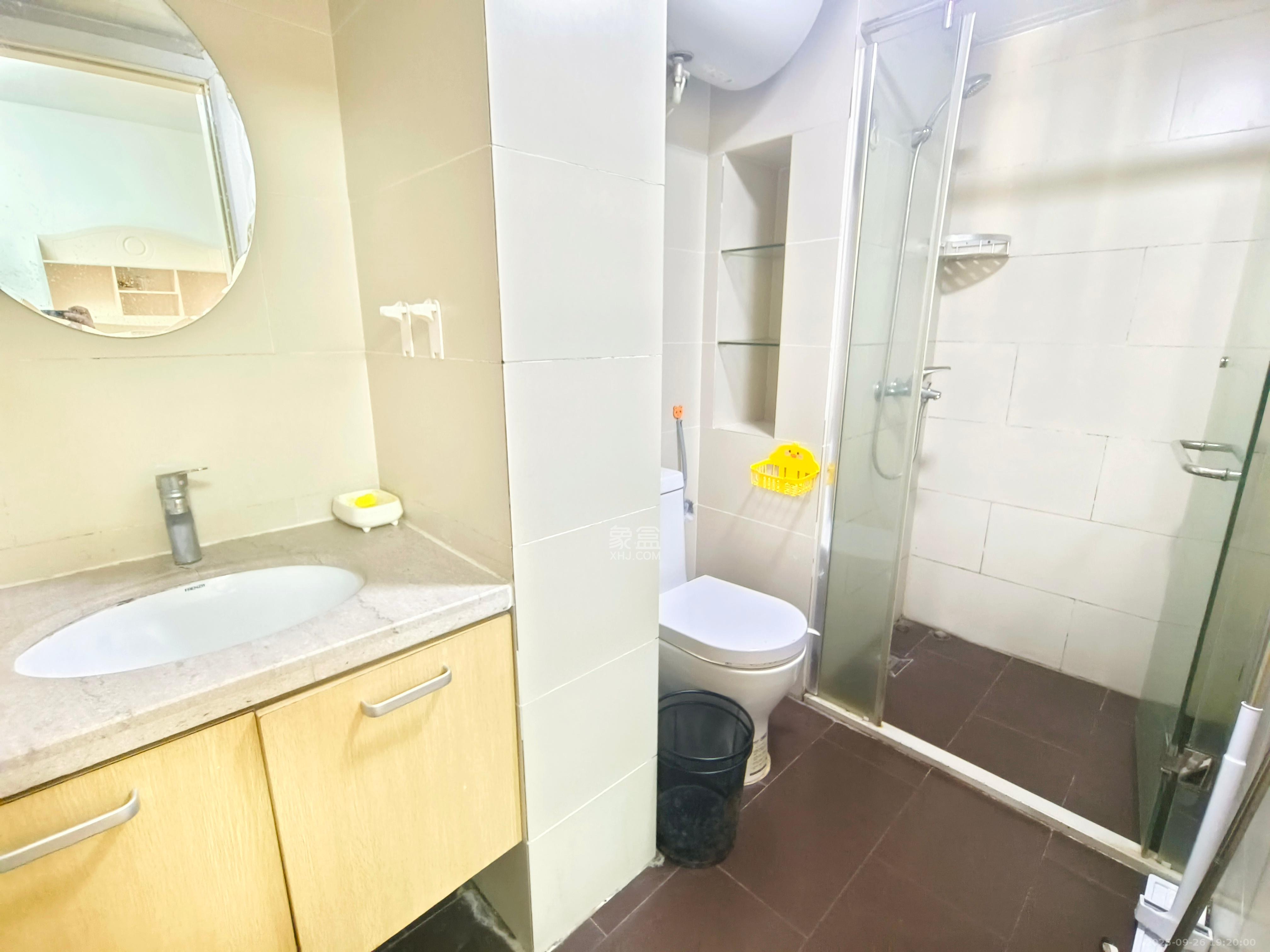 北辰三角洲E5区  1室1厅1卫    2200.0元/月室内图