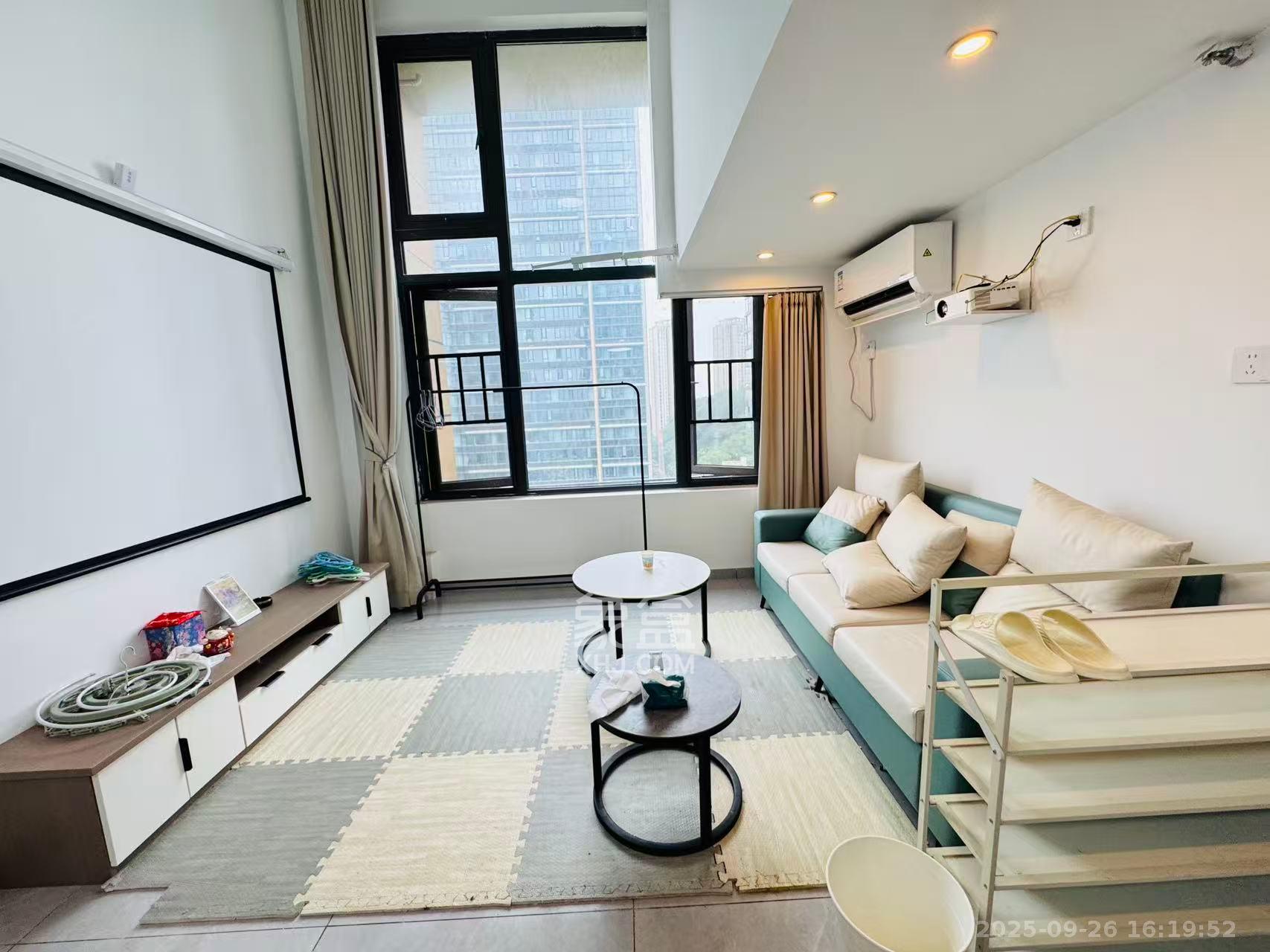 万科紫台  2室1厅1卫    2500.0元/月室内图