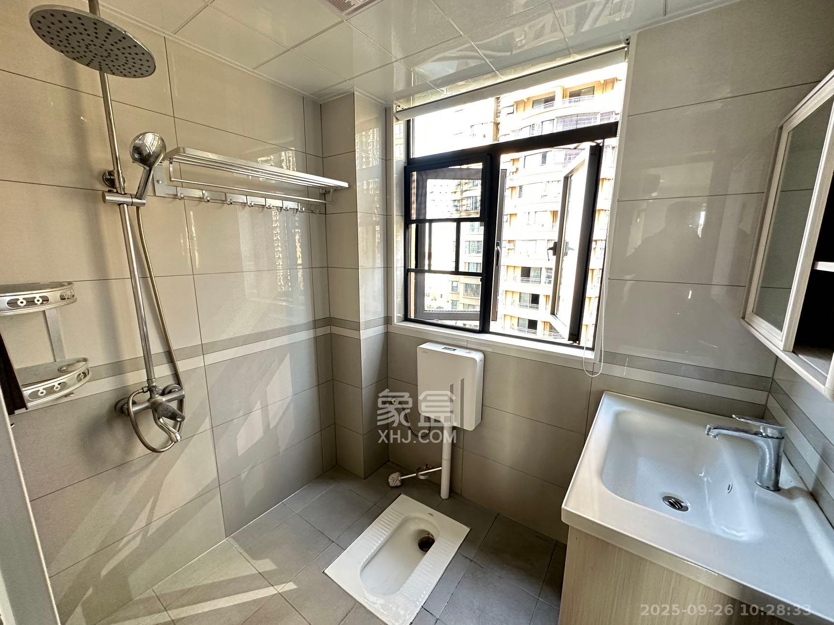 嘉雨兴园 2室1厅1卫 2800.0元/月 嘉雨兴园 2室1厅1卫 2800.0元/月室内图