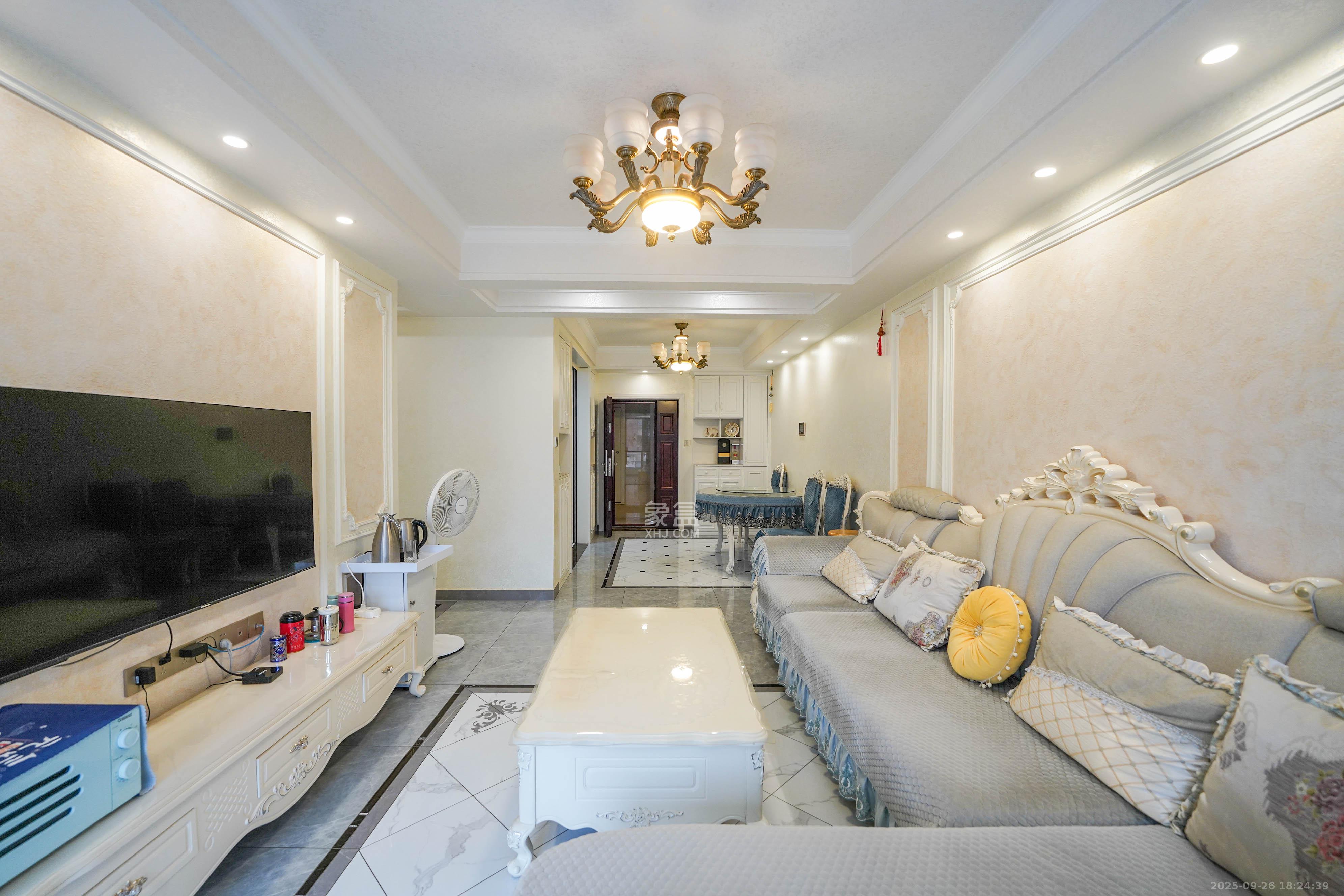 五矿万境蓝山  3室2厅2卫    110.0万客厅