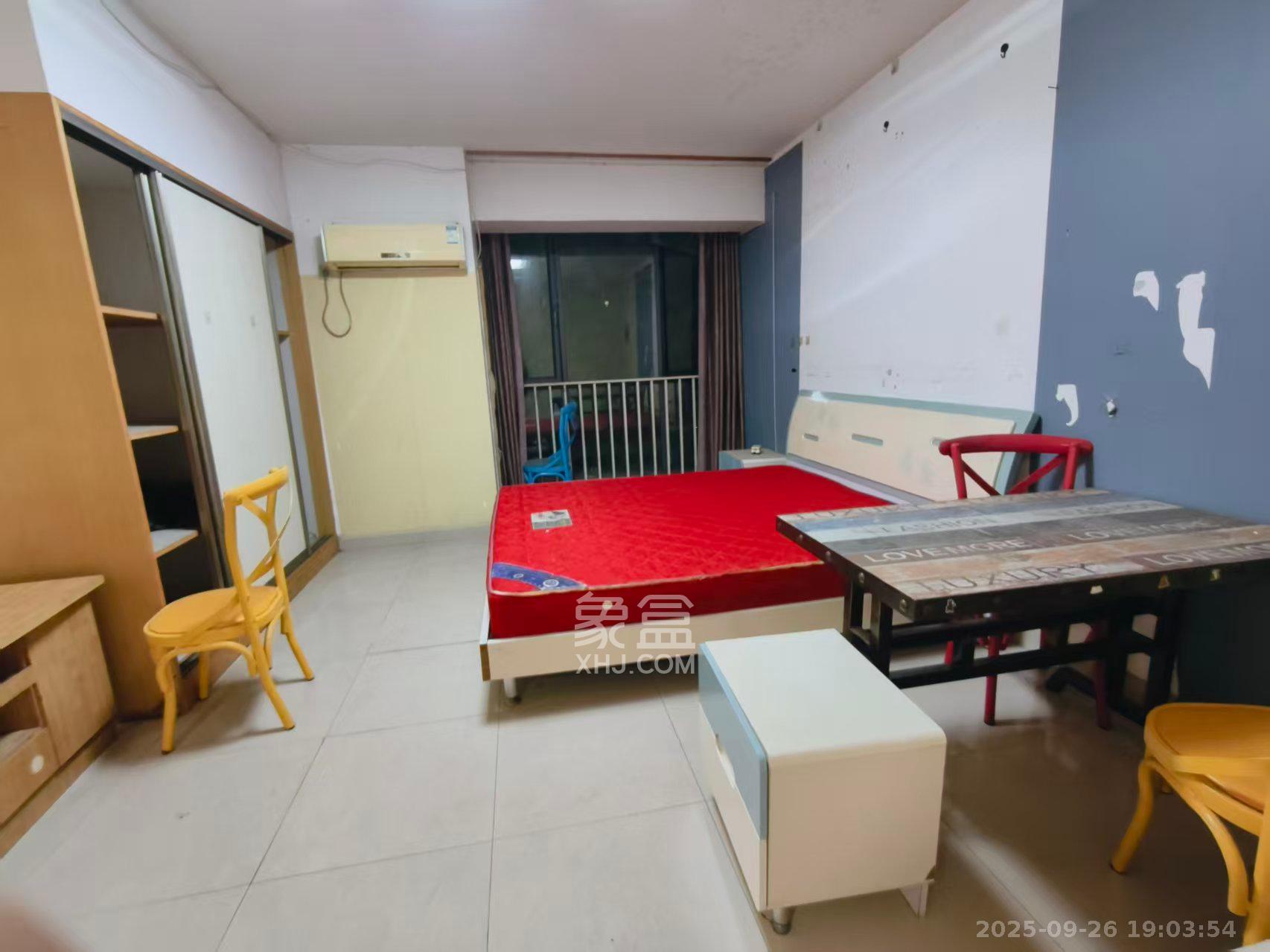 阳光100二期 1室1厅1卫 1000.0元/月 阳光100二期 1室1厅1卫 1000.0元/月室内图