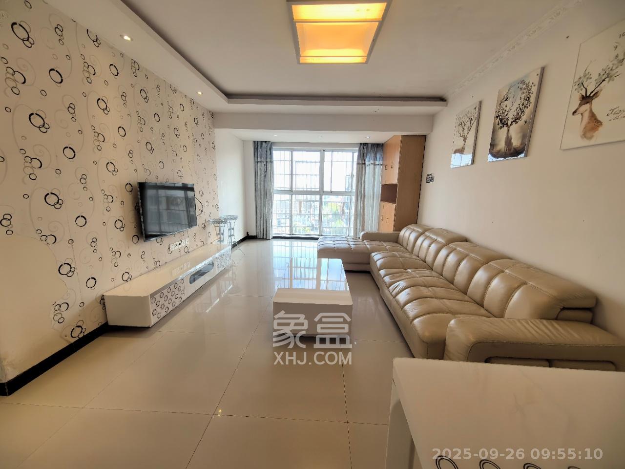 昆仑和府  3室2厅1卫    1400.0元/月室内图