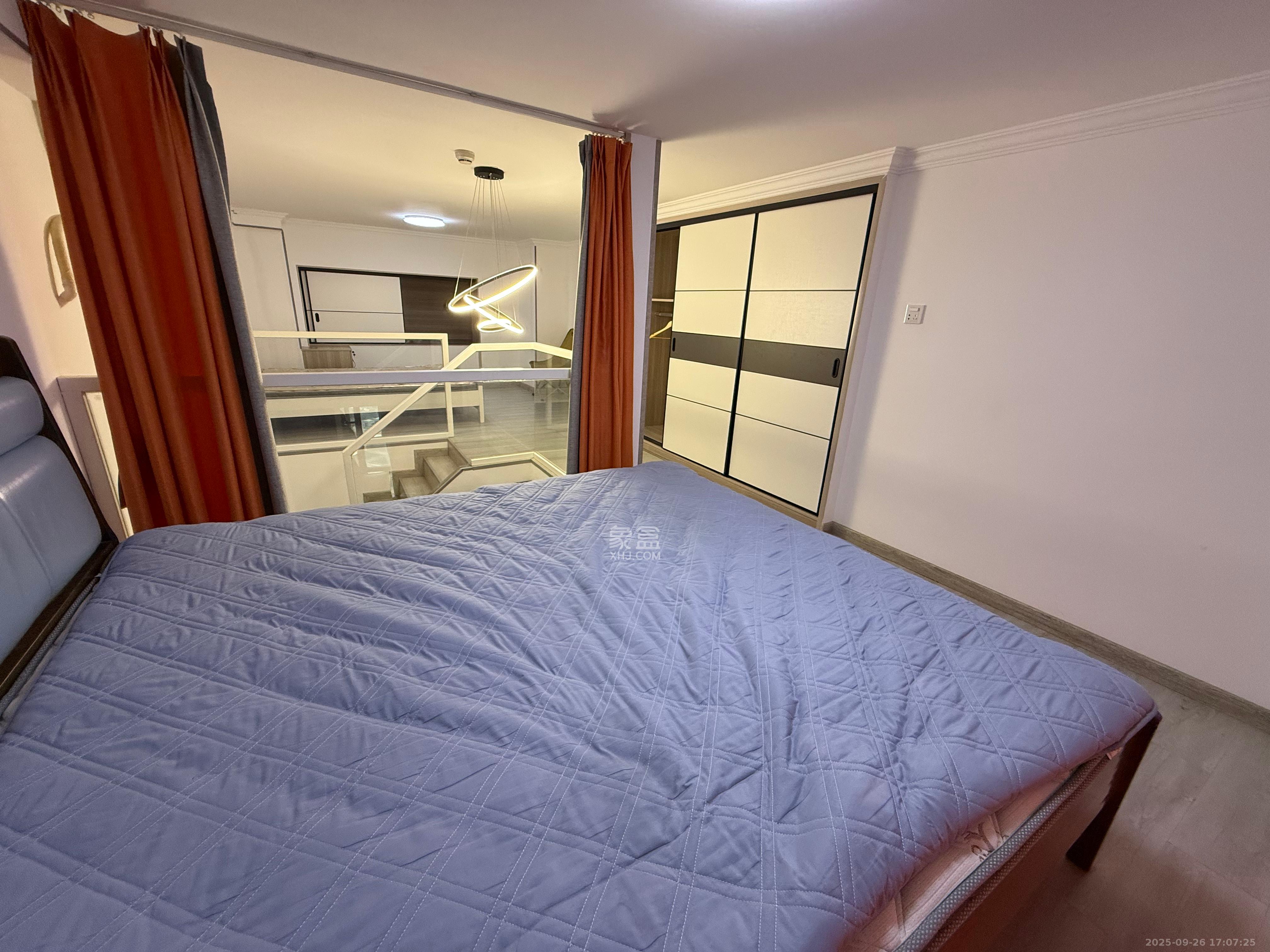 藏珑湖上公馆 1室1厅1卫 2400.0元/月 藏珑湖上公馆 1室1厅1卫 2400.0元/月室内图