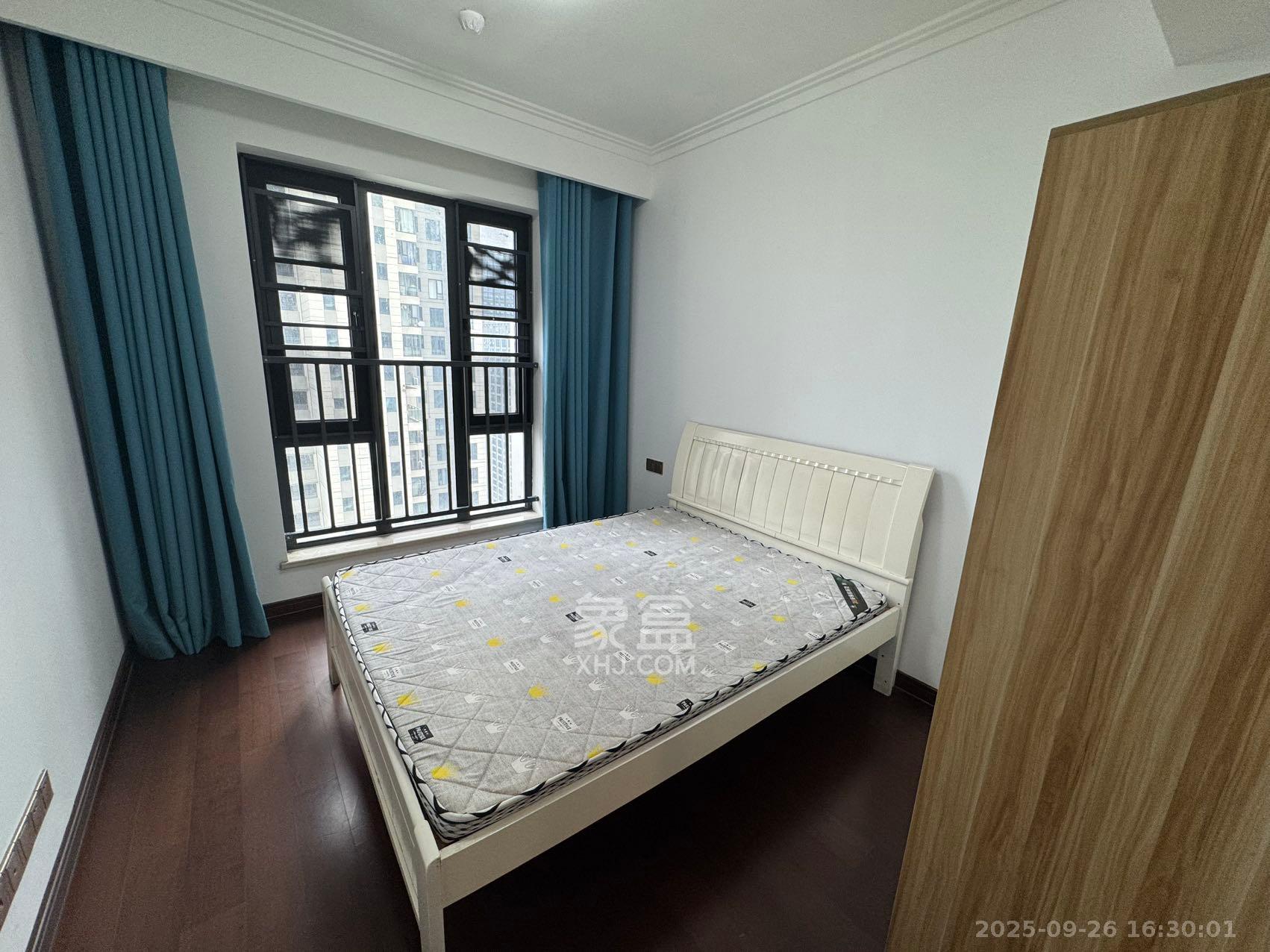 绿地长沙城际空间站(绿地新里佳苑) 4室2厅2卫 3800.0元/月 绿地长沙城际空间站(绿地新里佳苑) 4室2厅2卫 3800.0元/月室内图