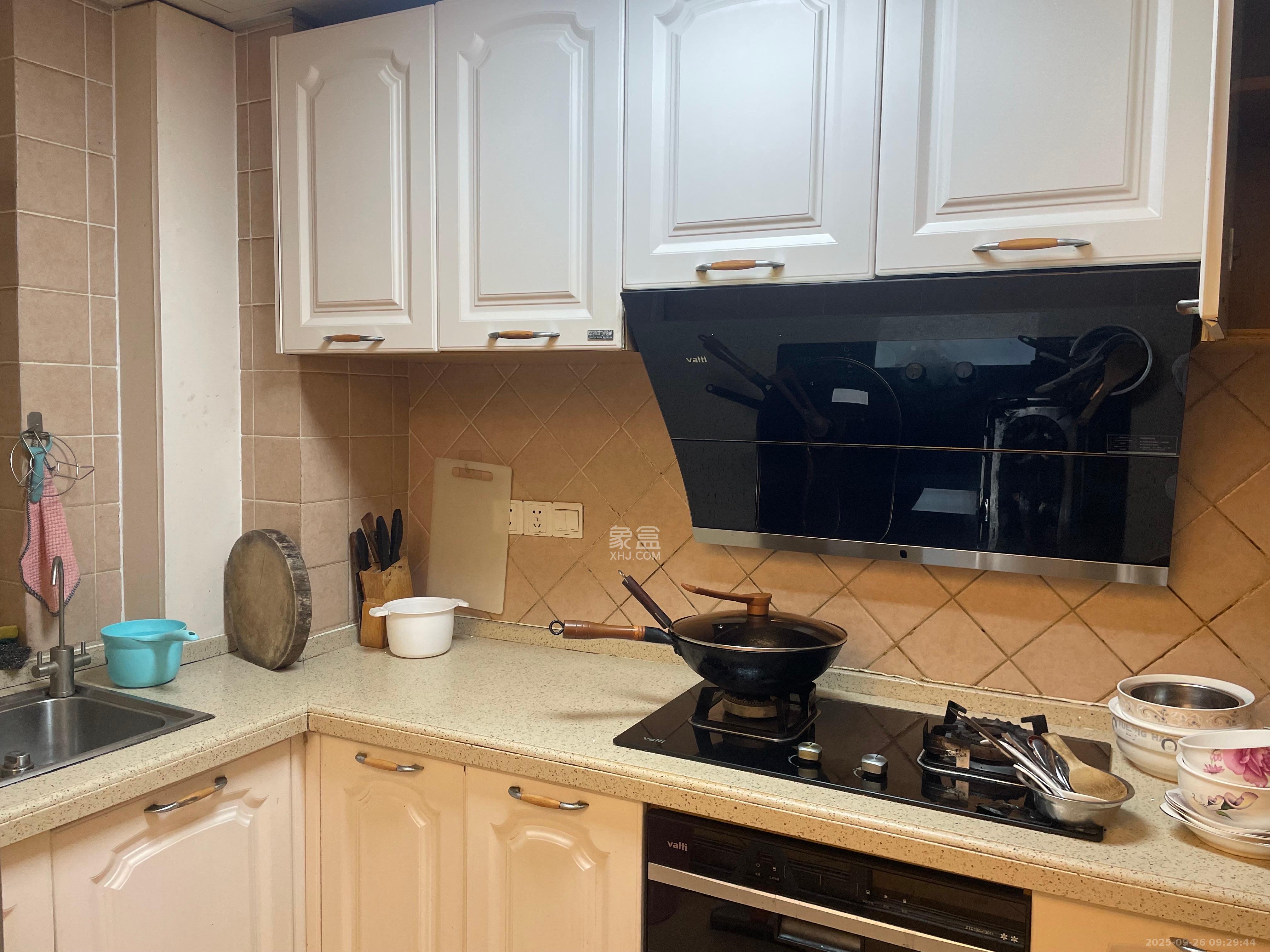 米兰春天 3室2厅1卫 1800.0元/月 米兰春天 3室2厅1卫 1800.0元/月室内图