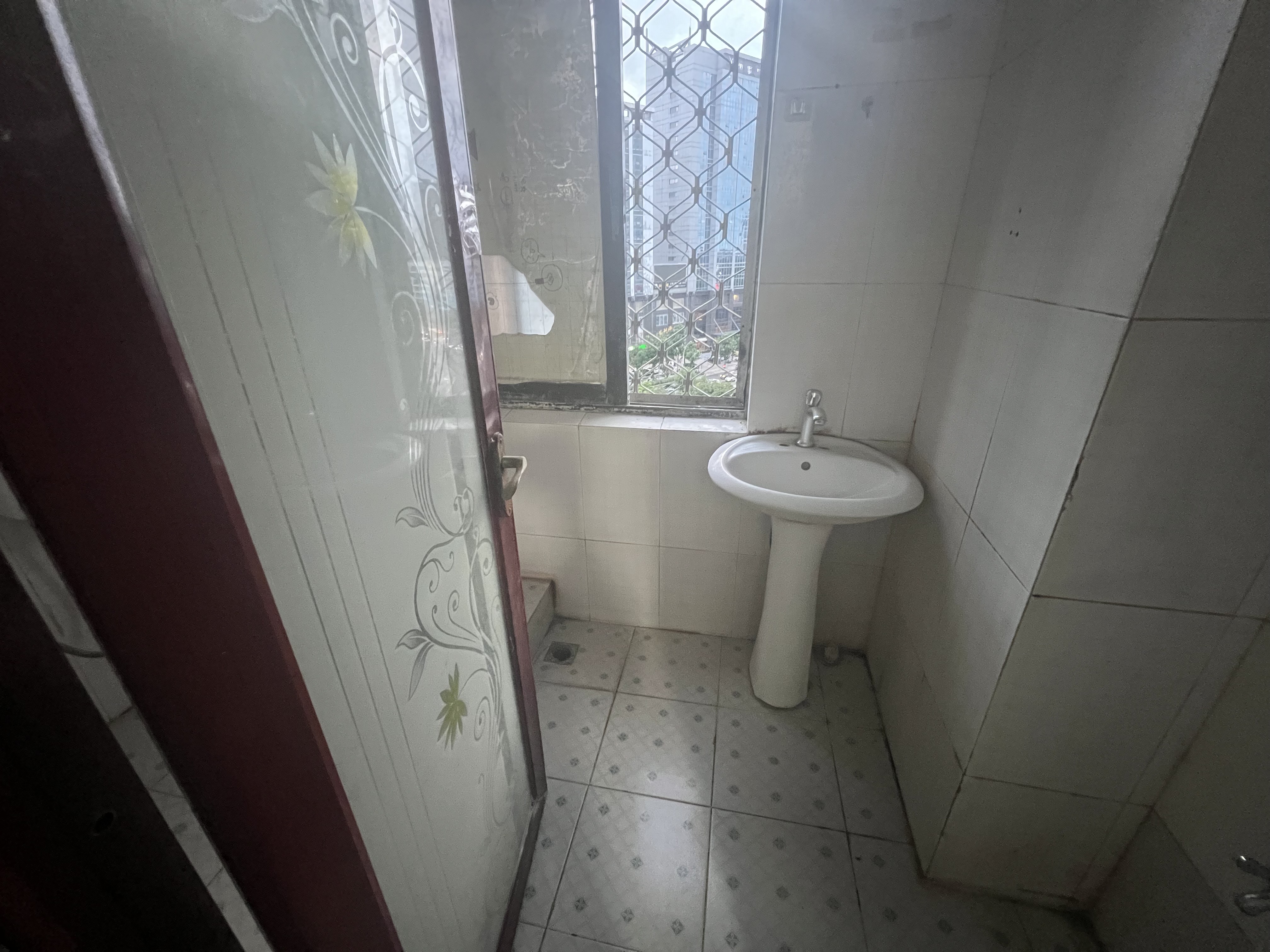 华昌大厦 1室1厅1卫 1500.0元/月 华昌大厦 1室1厅1卫 1500.0元/月室内图