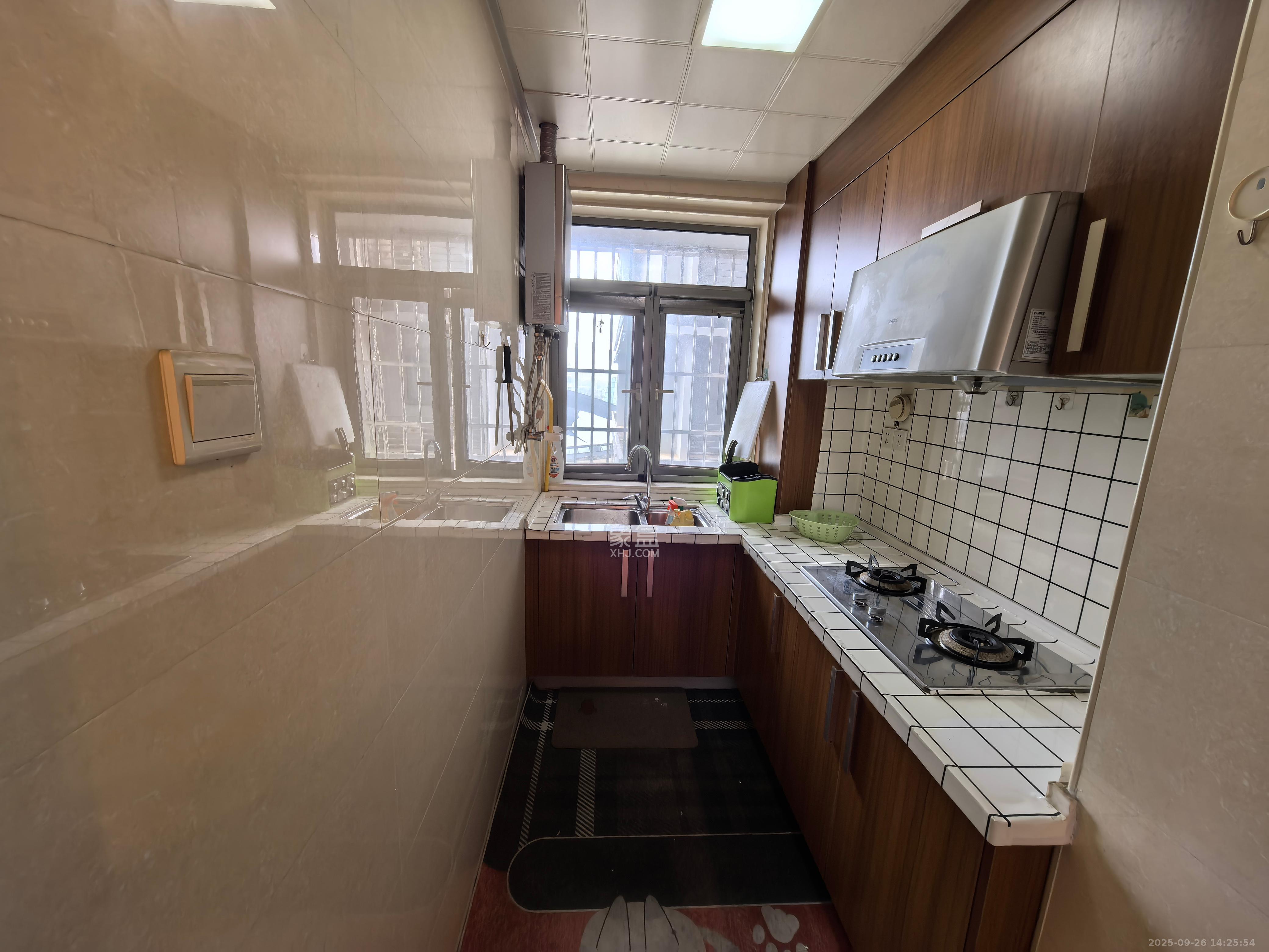 环宇天地、中海地产（中信城市广场二期）  1室1厅1卫    1500.0元/月室内图