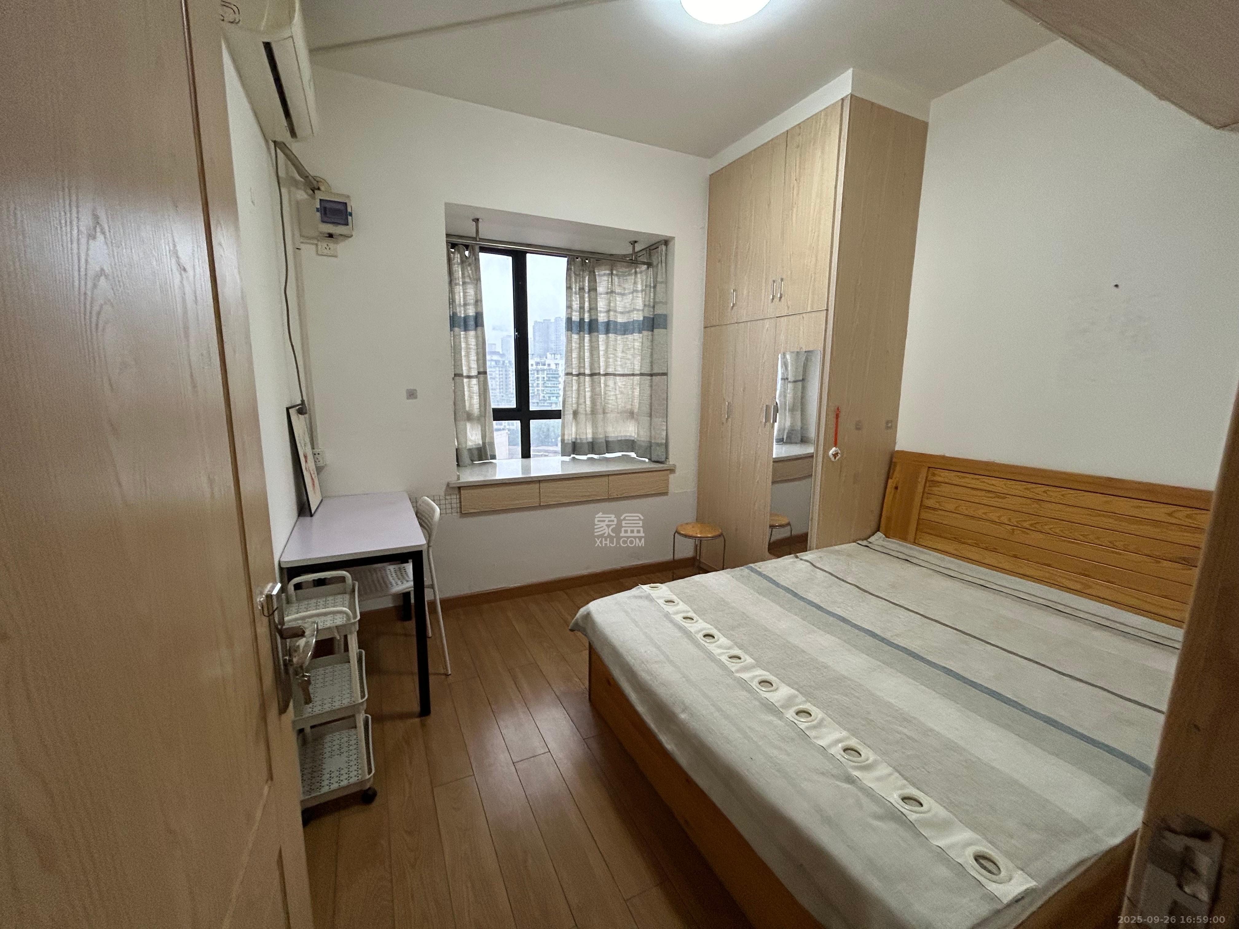 兴威帕克水岸  3室1厅1卫   2200.00元/月室内图