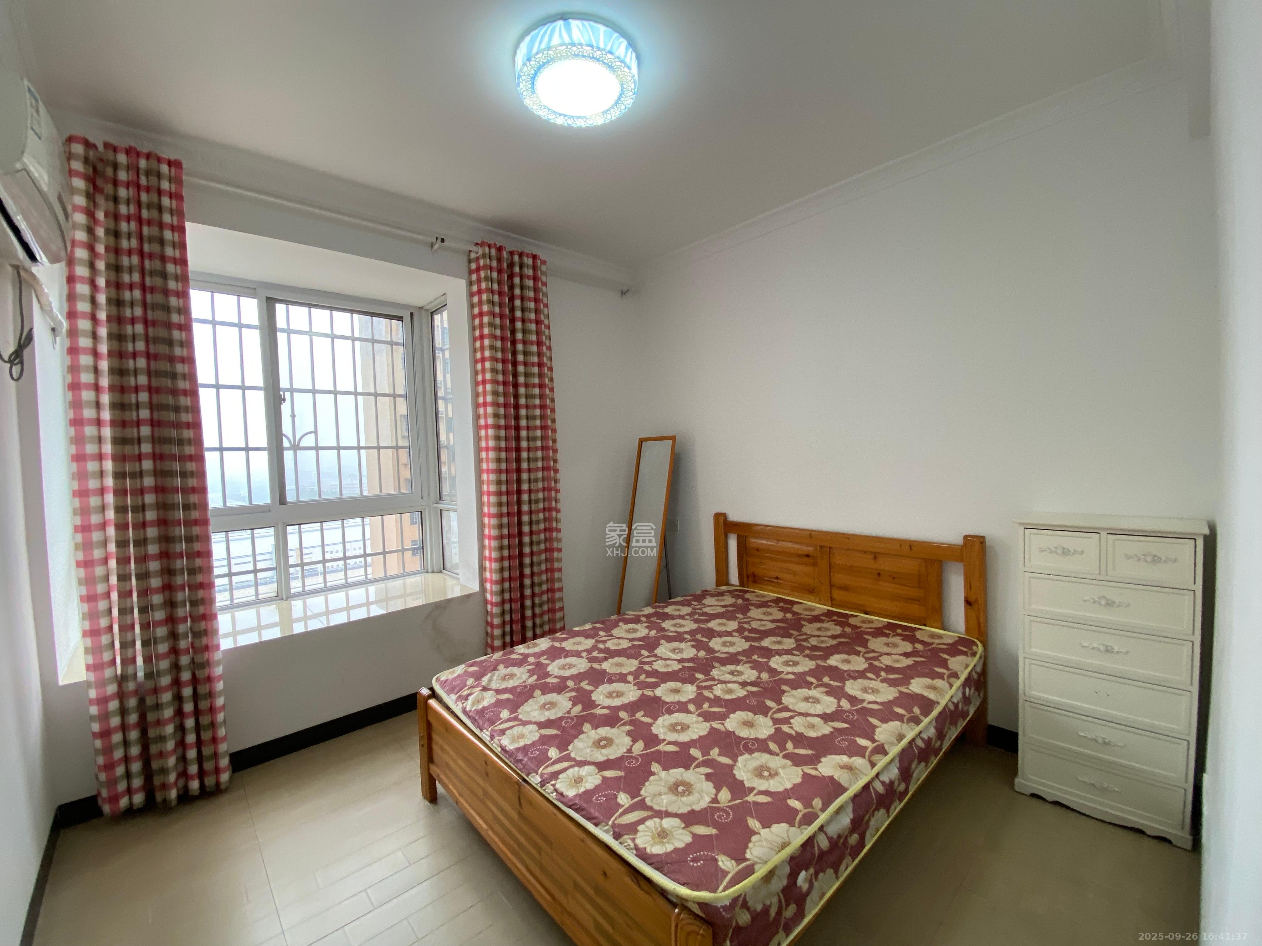 白田佳苑 3室2厅2卫 2000.0元/月 白田佳苑 3室2厅2卫 2000.0元/月室内图