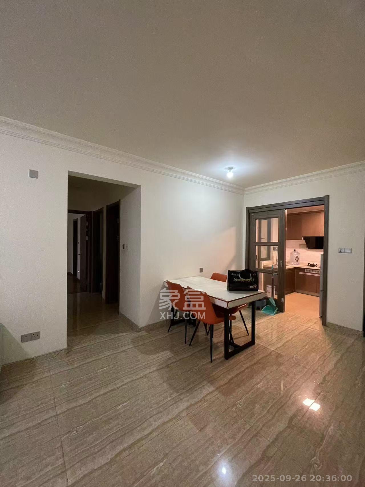 碧桂园培文府锦园  3室2厅2卫    1400.0元/月室内图