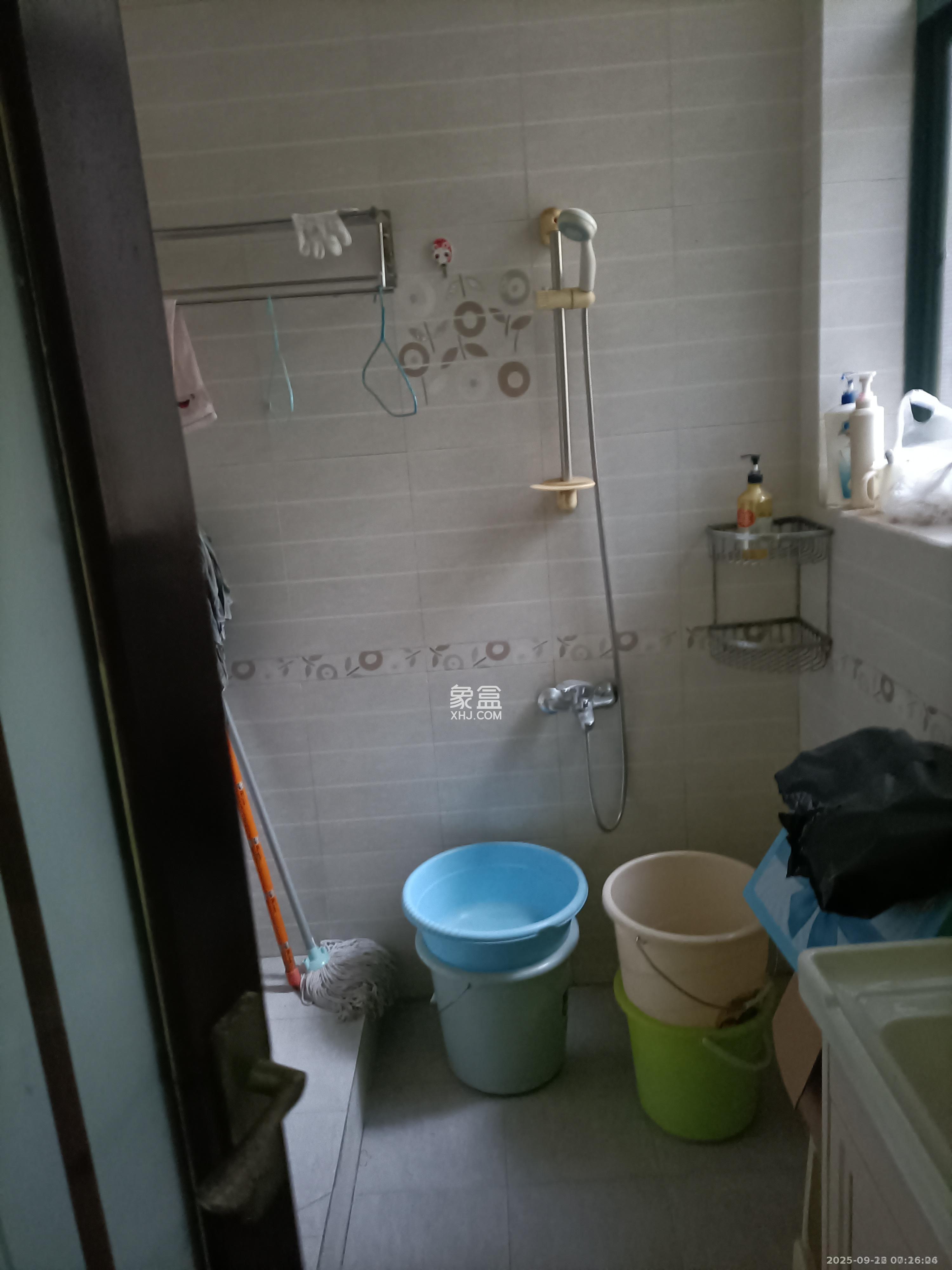 柠檬丽都  3室2厅2卫    2400.0元/月 柠檬丽都  3室2厅2卫    2400.0元/月室内图