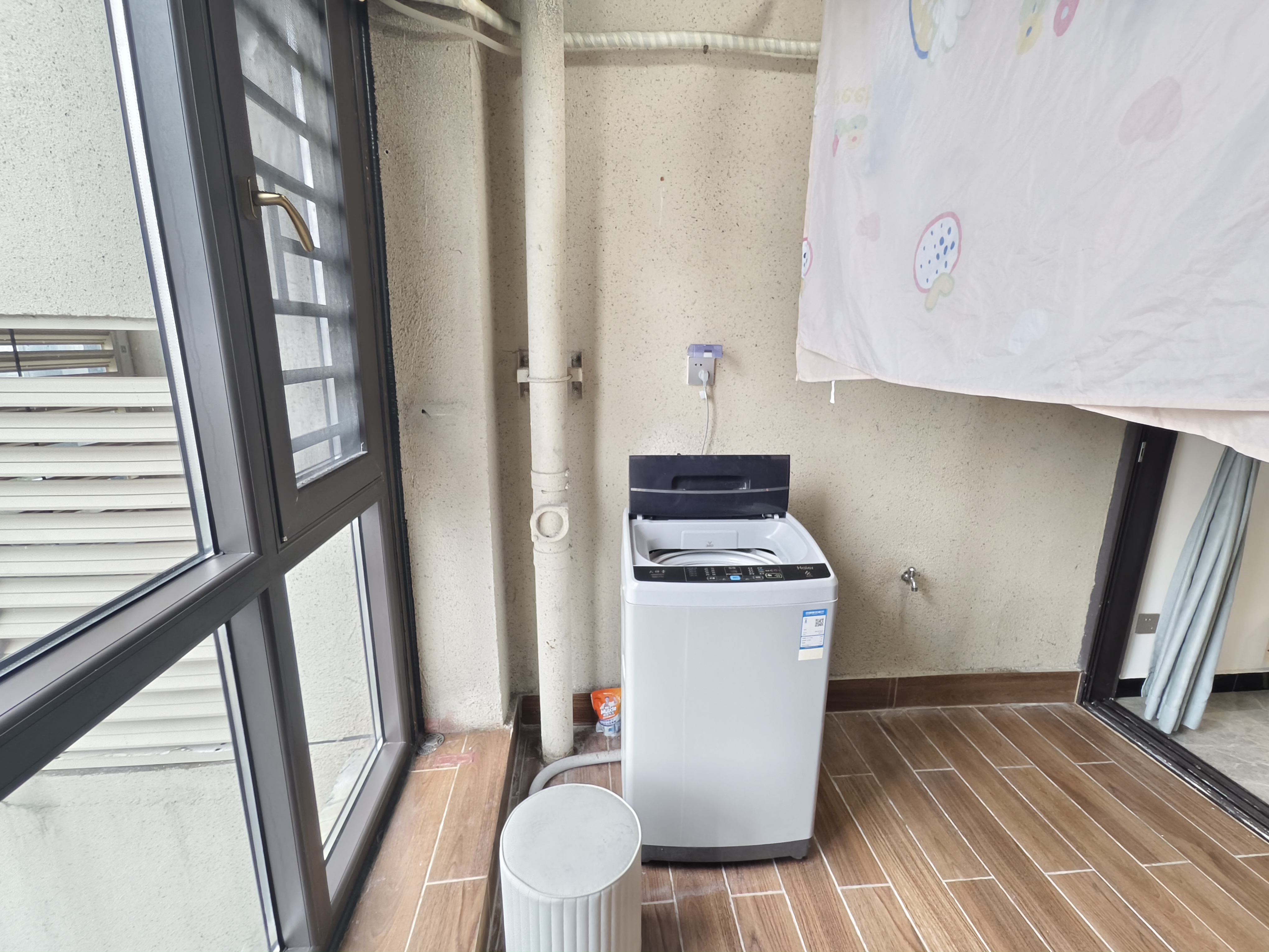 华润中心  2室2厅1卫    4000.0元/月室内图