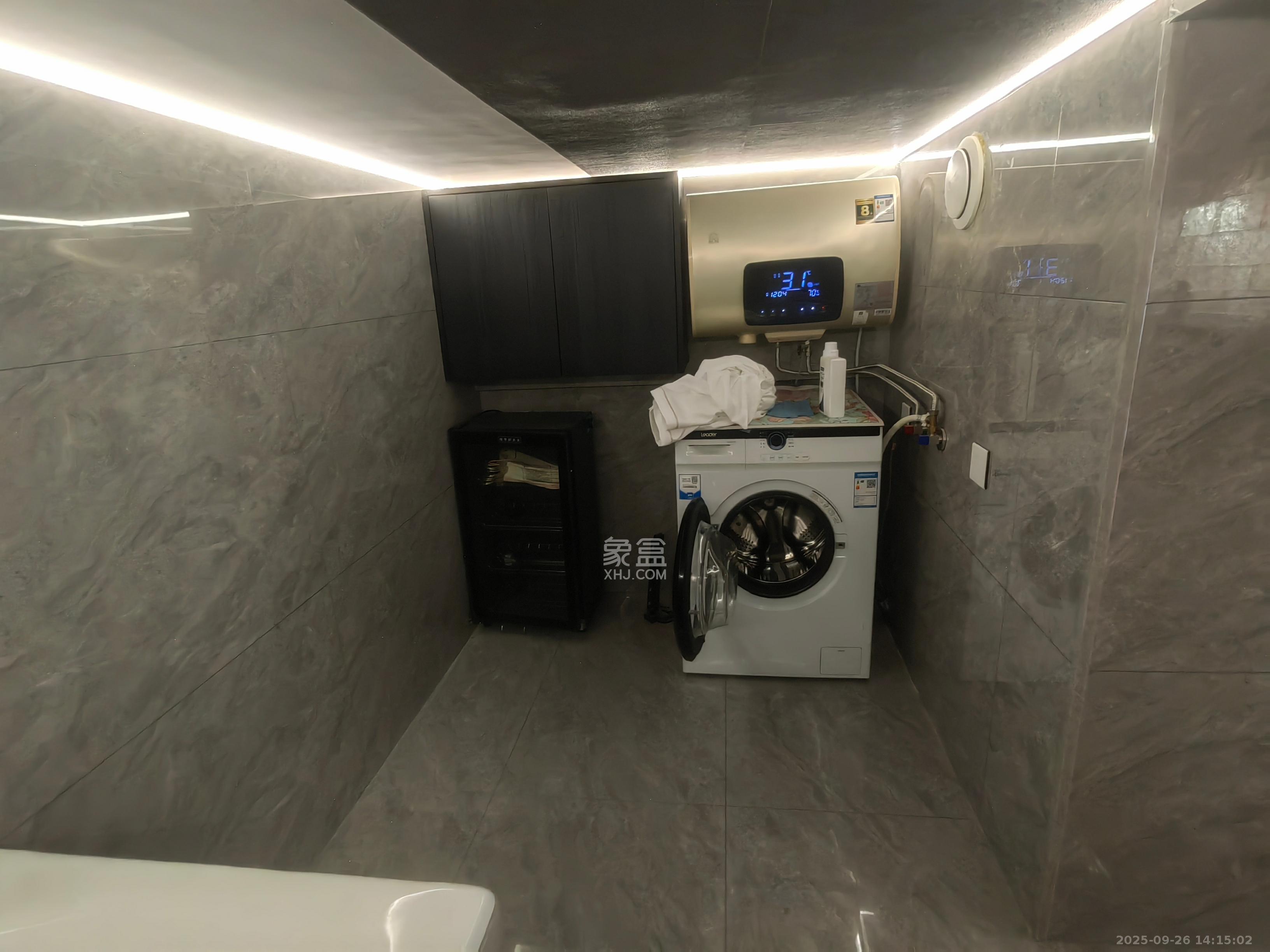 保利天禧EF区 2室1厅1卫 2500.0元/月 保利天禧EF区 2室1厅1卫 2500.0元/月室内图