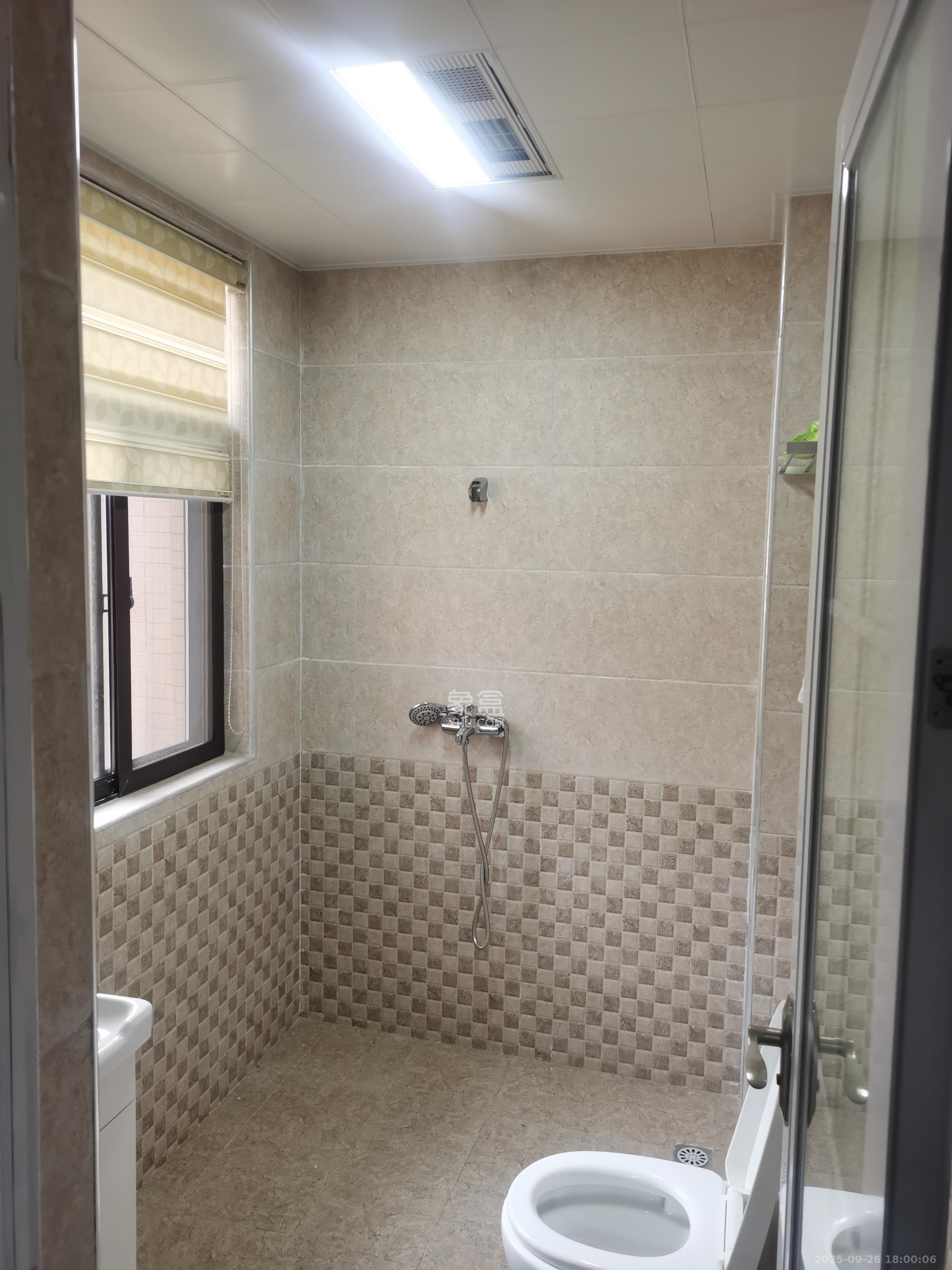 德润小区（丰升德润小区）  3室2厅2卫    3000.0元/月室内图