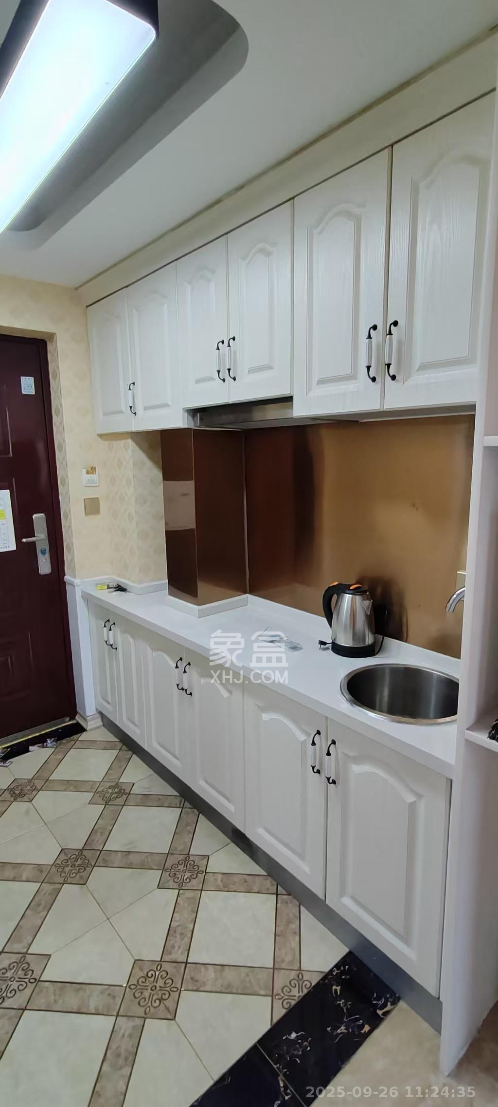 MOMA当代广场 1室1厅1卫 1000.0元/月 MOMA当代广场 1室1厅1卫 1000.0元/月室内图