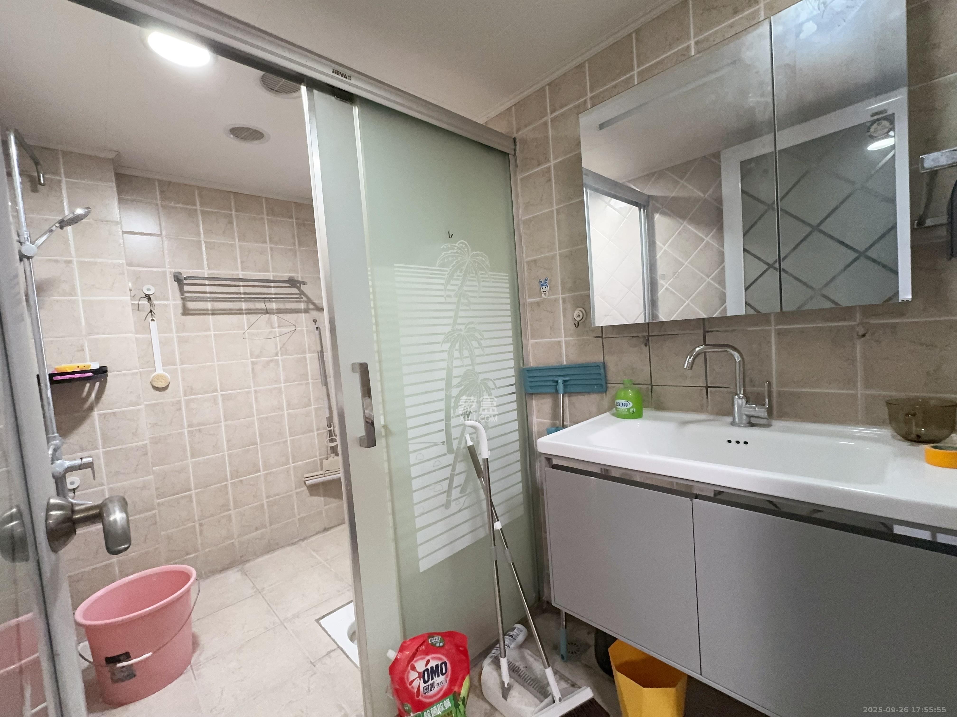 博林金谷  3室2厅1卫    3200.0元/月室内图