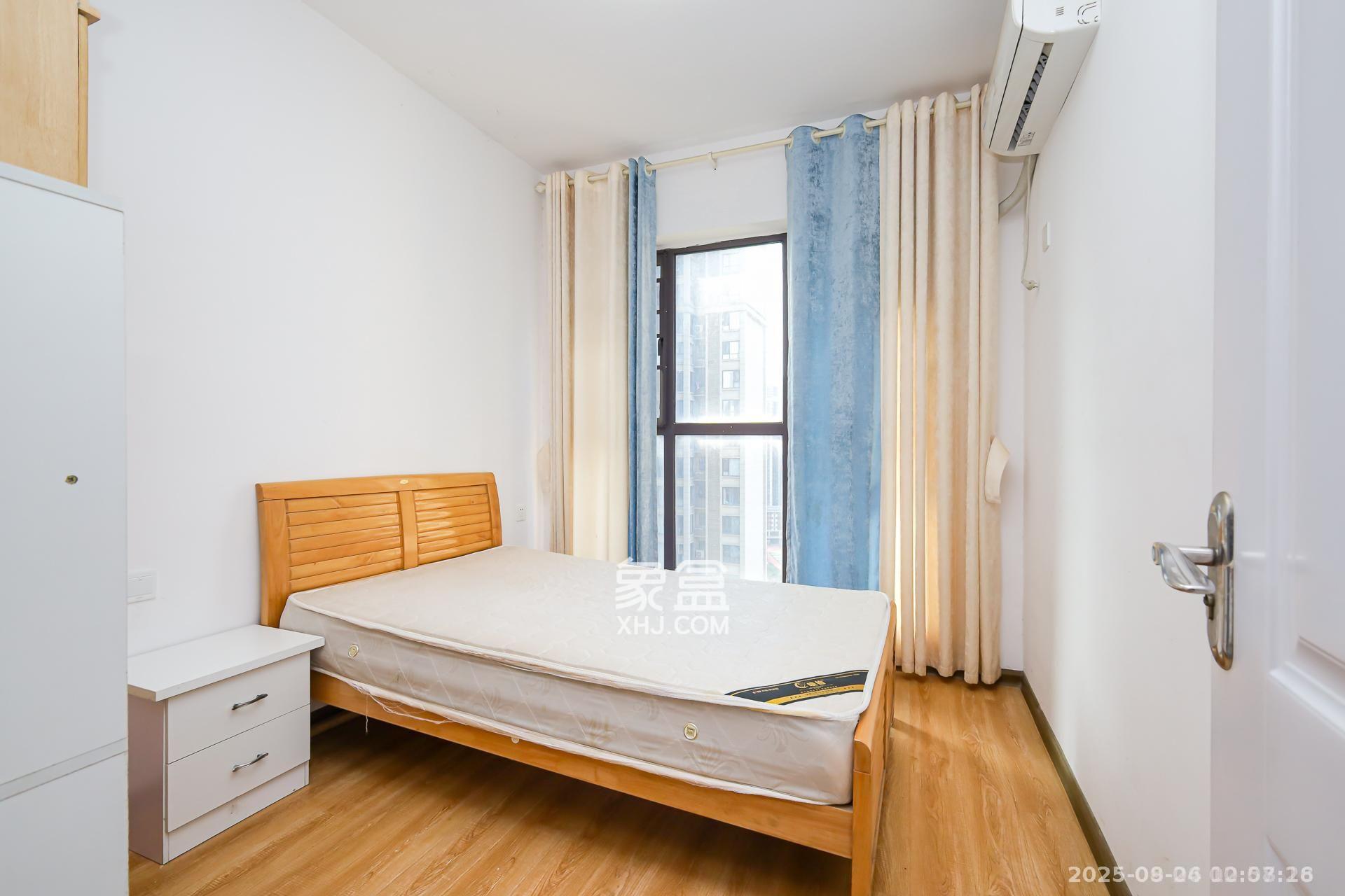 润和滨江府 4室2厅2卫 2500.0元/月 润和滨江府 4室2厅2卫 2500.0元/月室内图