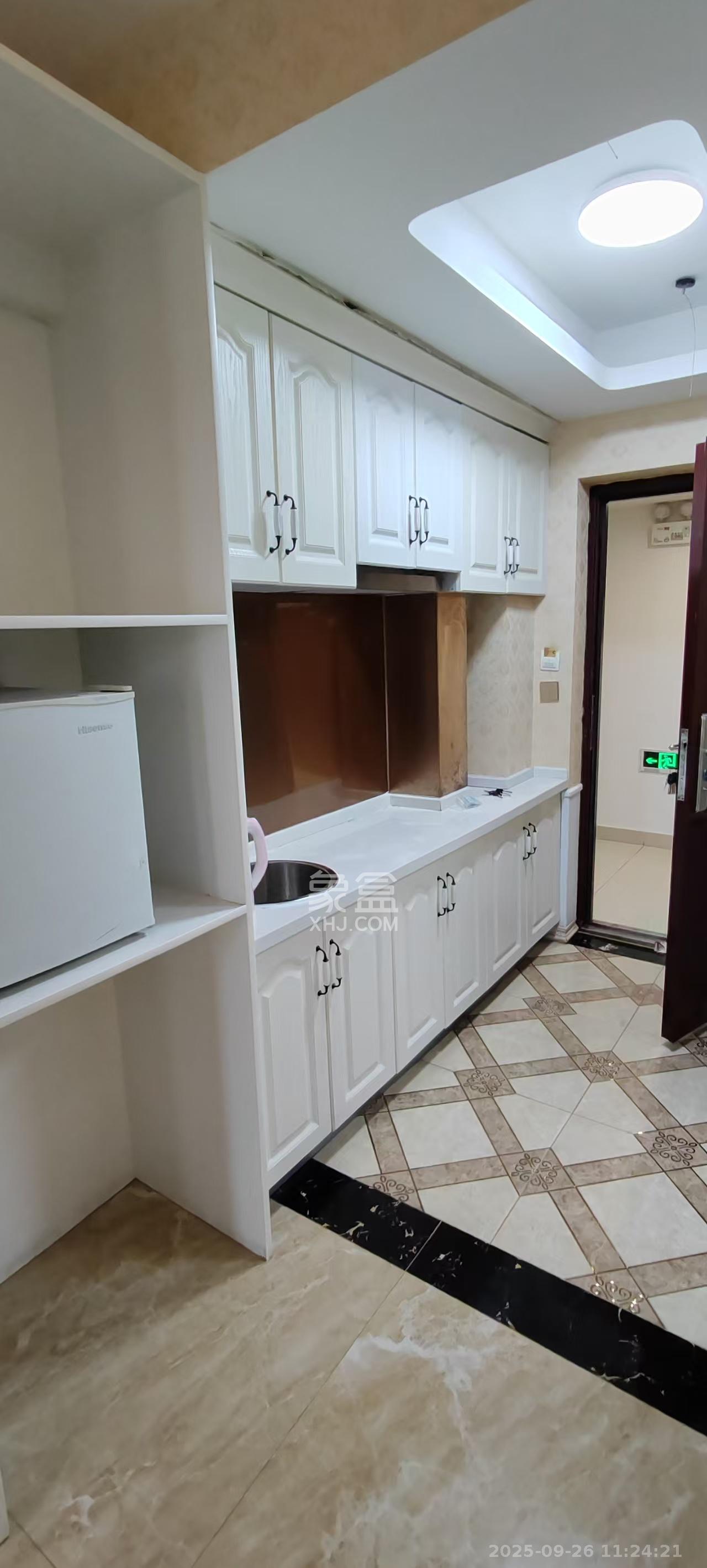 MOMA当代广场 1室1厅1卫 1000.0元/月 MOMA当代广场 1室1厅1卫 1000.0元/月室内图