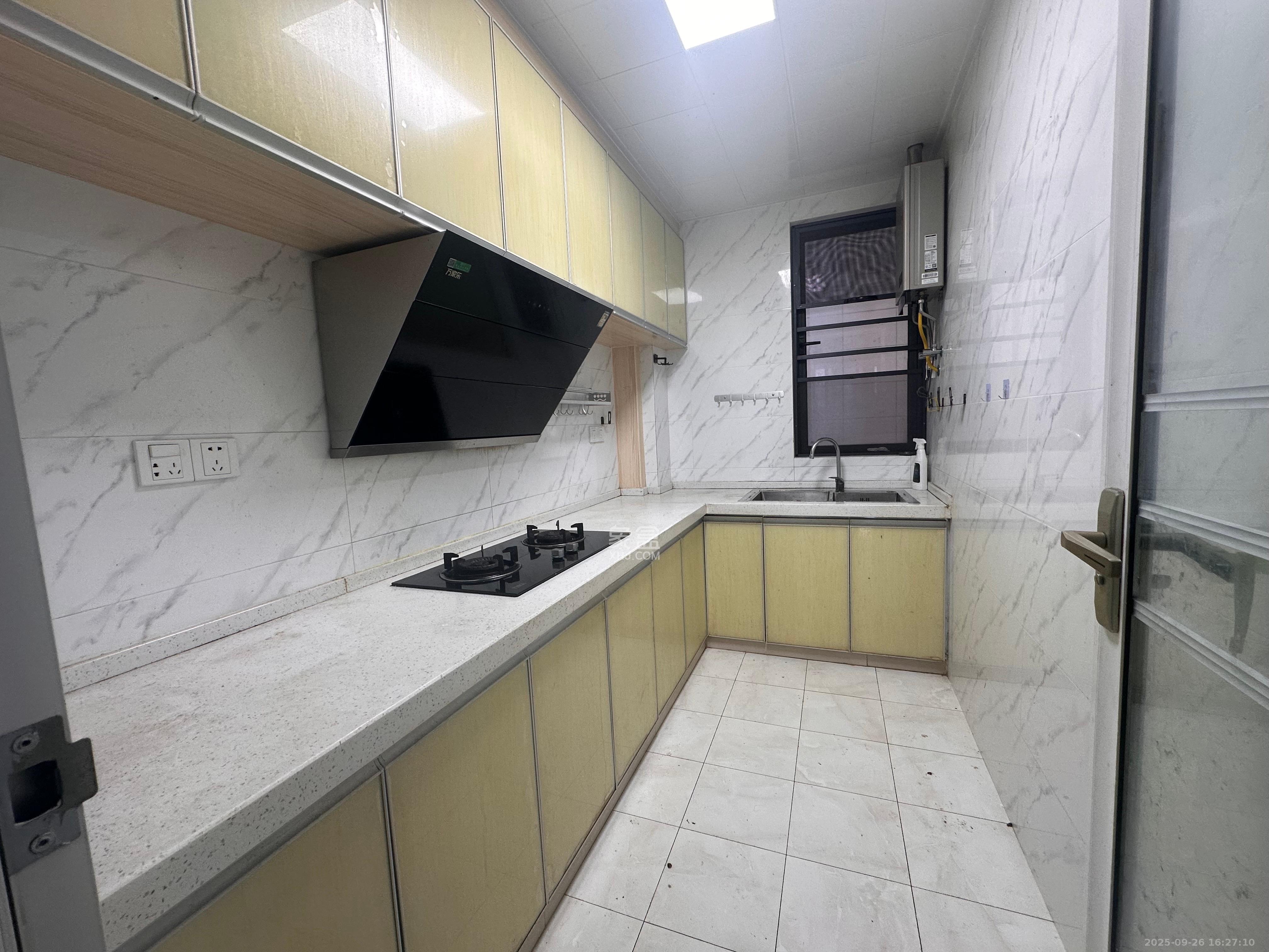 建发中央公园（建发美地）  3室2厅1卫    3000.0元/月室内图