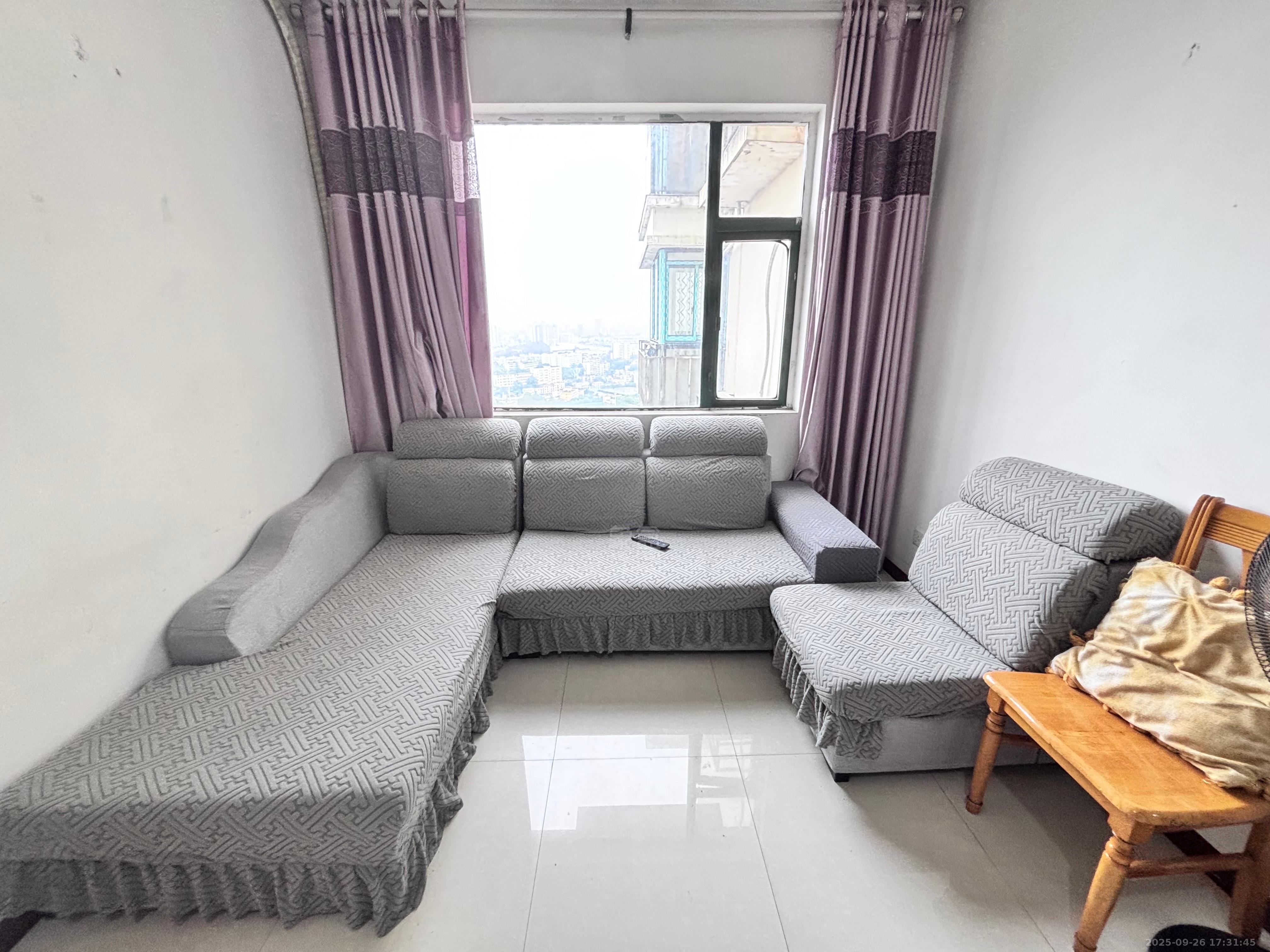 摩登摩天 2室2厅1卫 1300.0元/月 摩登摩天 2室2厅1卫 1300.0元/月室内图