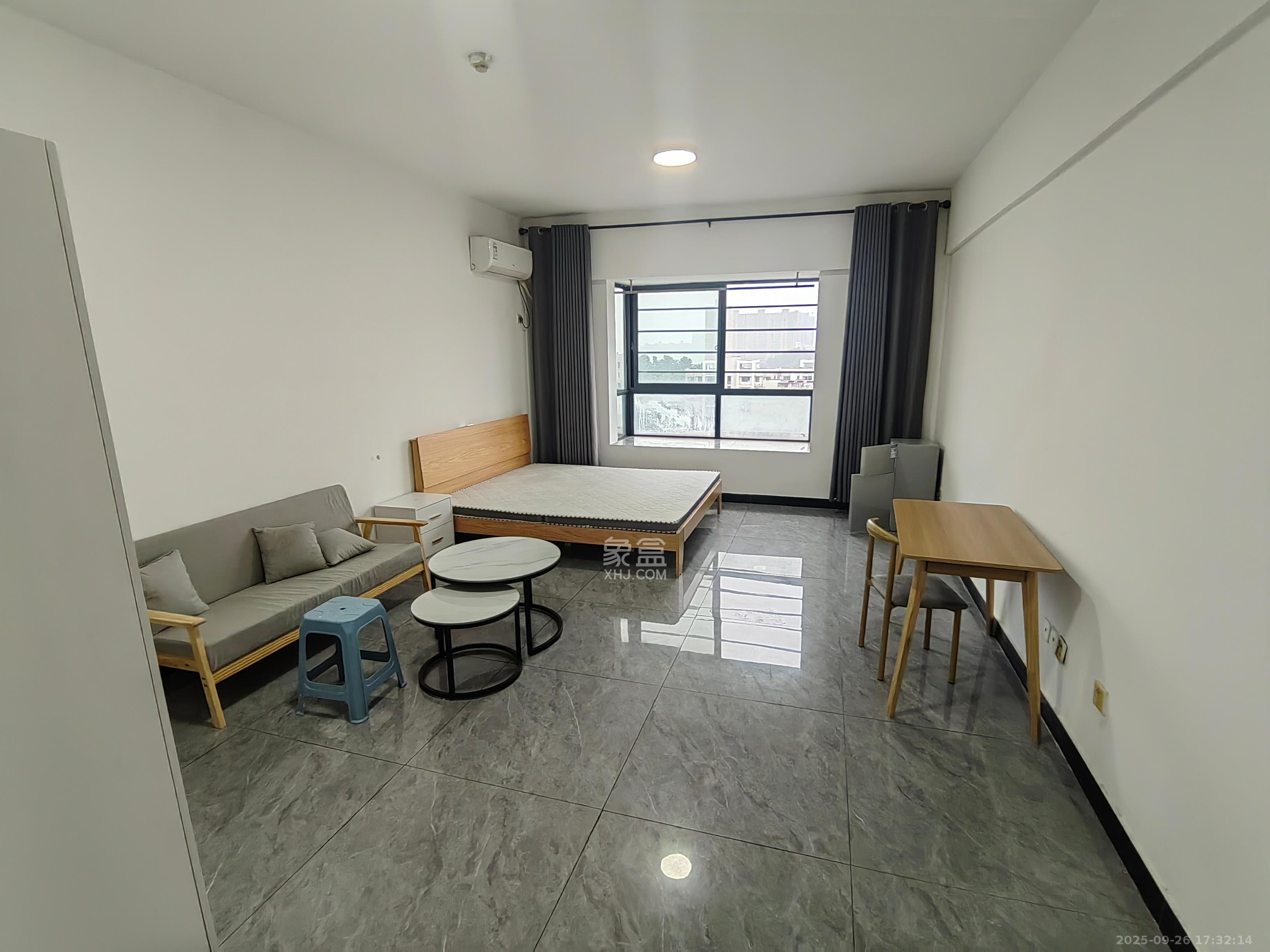 世纪桃花苑 1室0厅1卫 1300.0元/月 世纪桃花苑 1室0厅1卫 1300.0元/月室内图