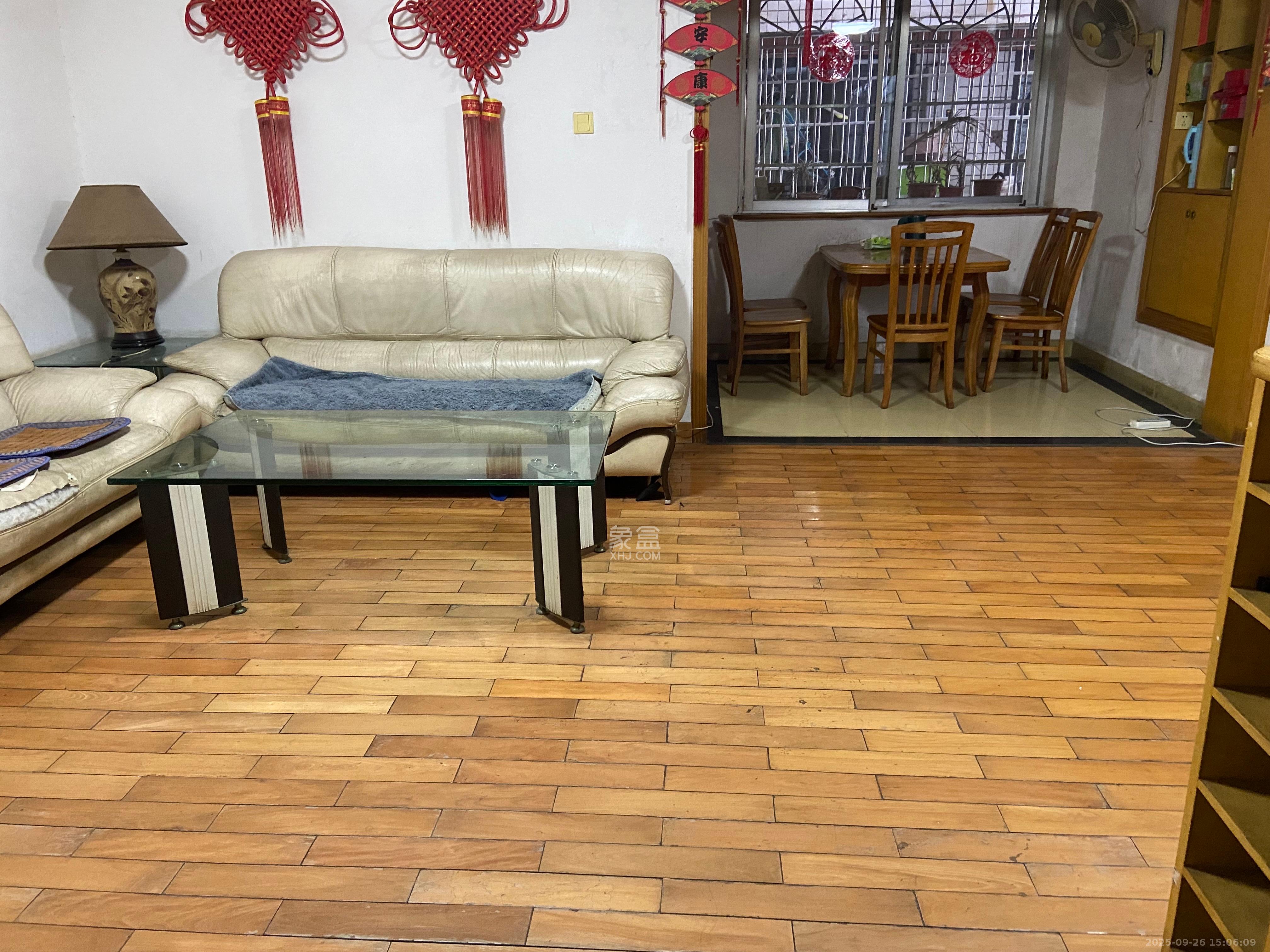 天龙花园 3室1厅2卫 2000.0元/月 天龙花园 3室1厅2卫 2000.0元/月室内图