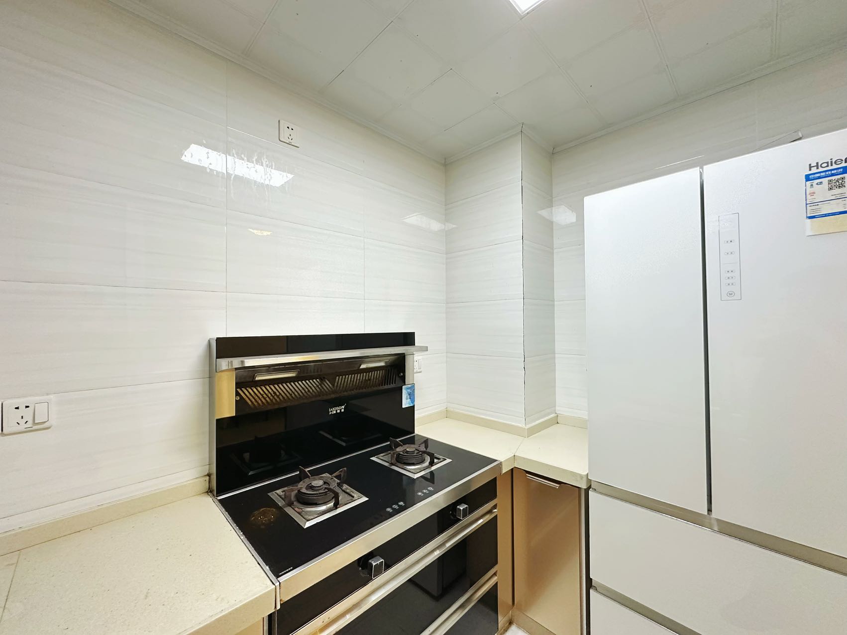 新城吾悦广场 1室0厅0卫 2700.0元/月 新城吾悦广场 1室0厅0卫 2700.0元/月室内图