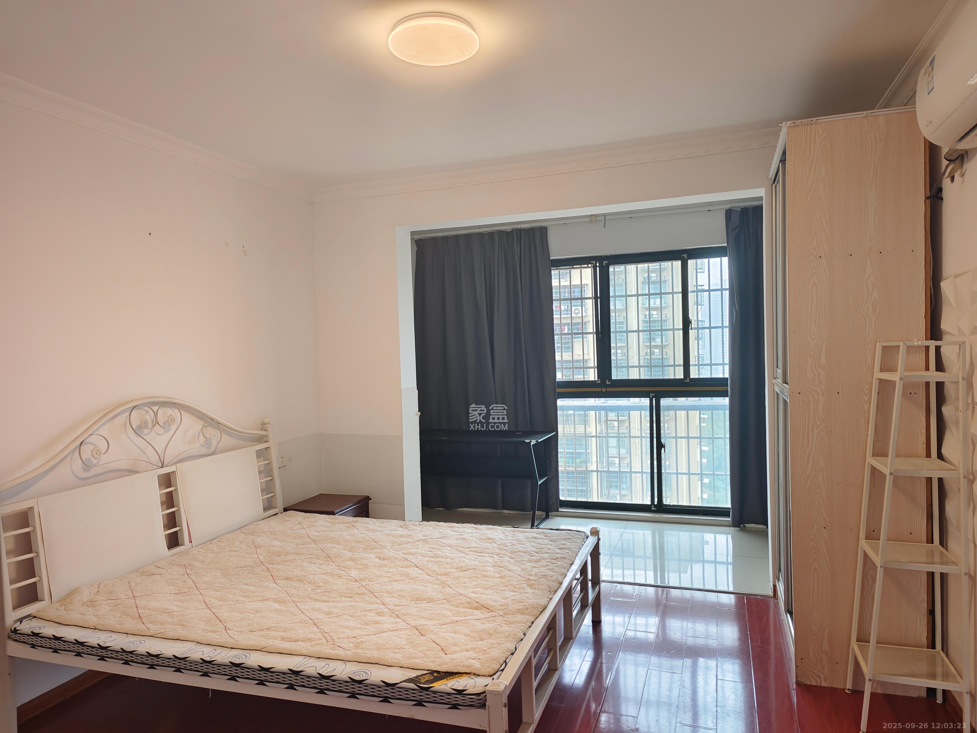 岳鞍阁小区 3室2厅2卫 1800.0元/月 岳鞍阁小区 3室2厅2卫 1800.0元/月室内图