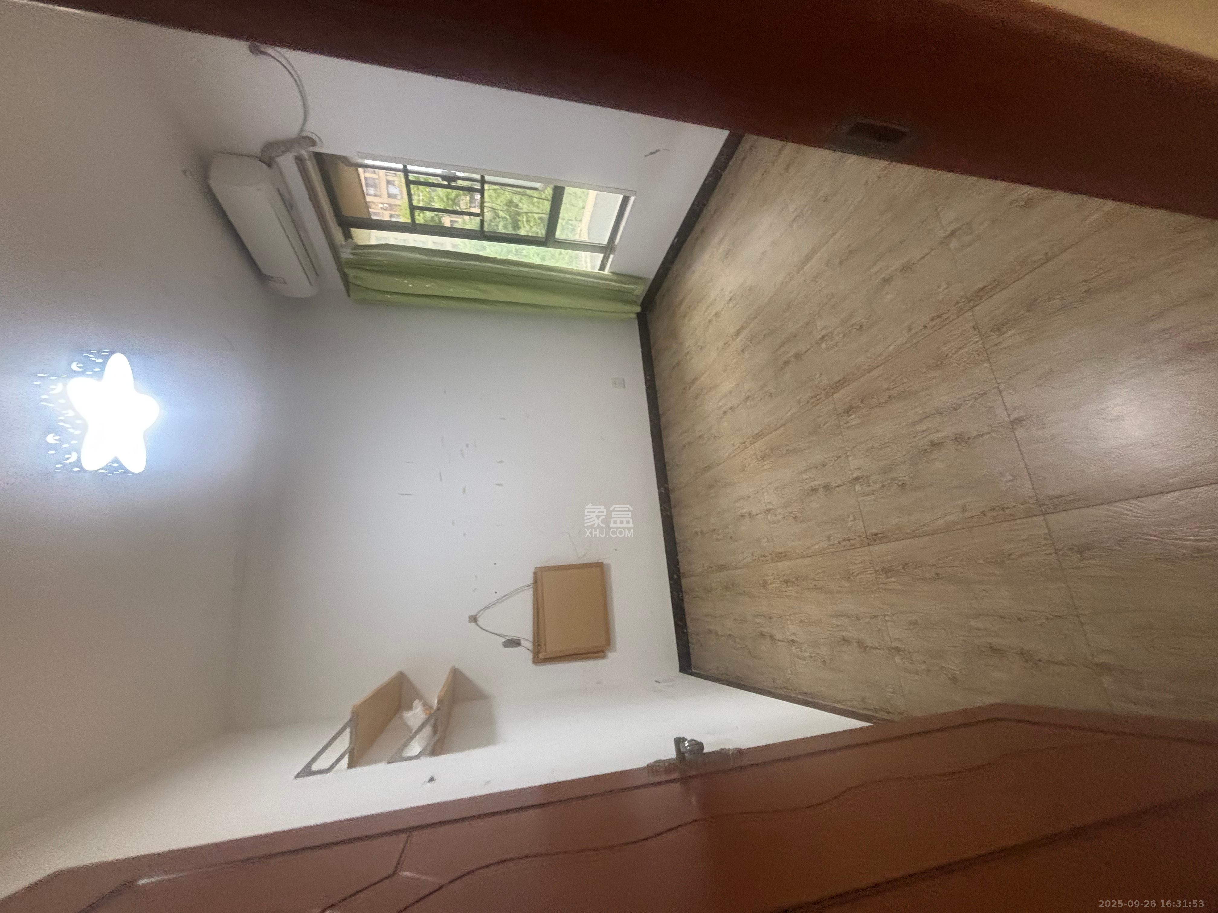 华润橡树湾 3室2厅1卫 1800.0元/月 华润橡树湾 3室2厅1卫 1800.0元/月室内图