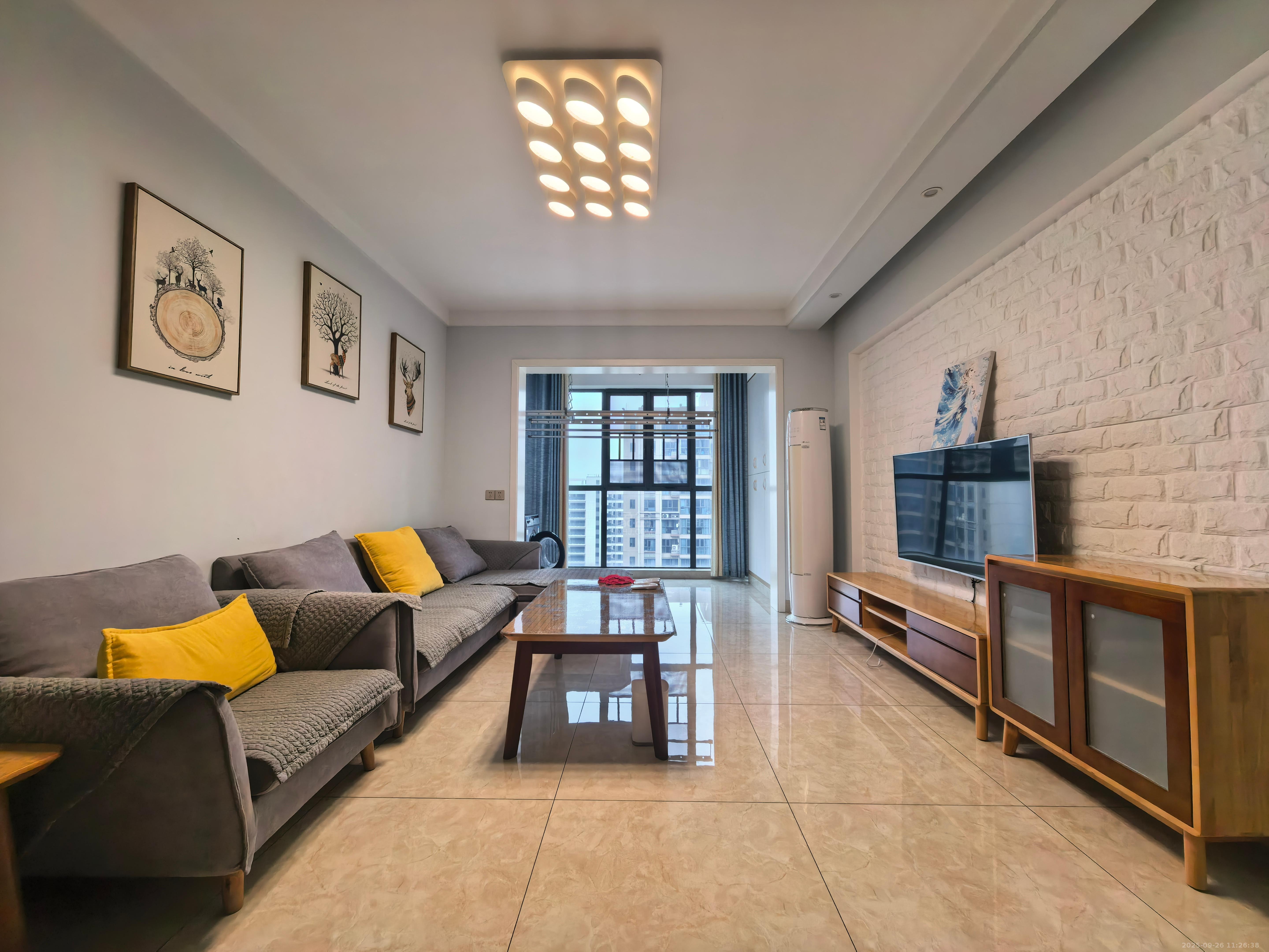 日盛山湖城 2室1厅1卫 1800.0元/月 日盛山湖城 2室1厅1卫 1800.0元/月室内图