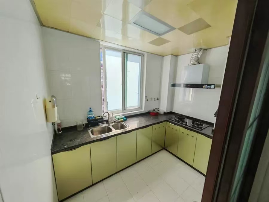 天上人间  3室2厅2卫    145.65万室内图