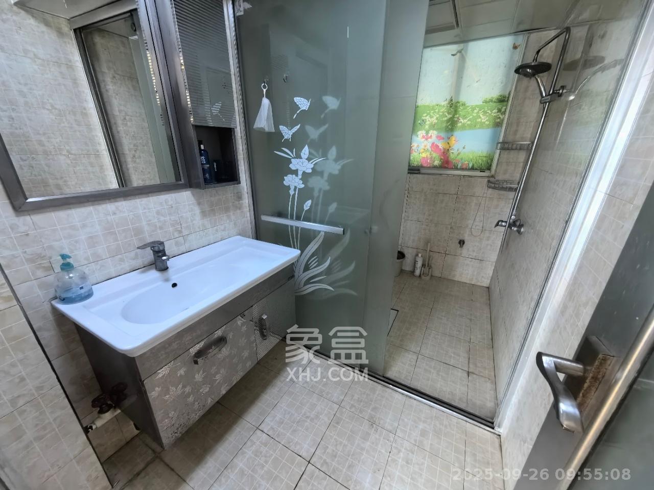 昆仑和府  3室2厅1卫    1400.0元/月室内图