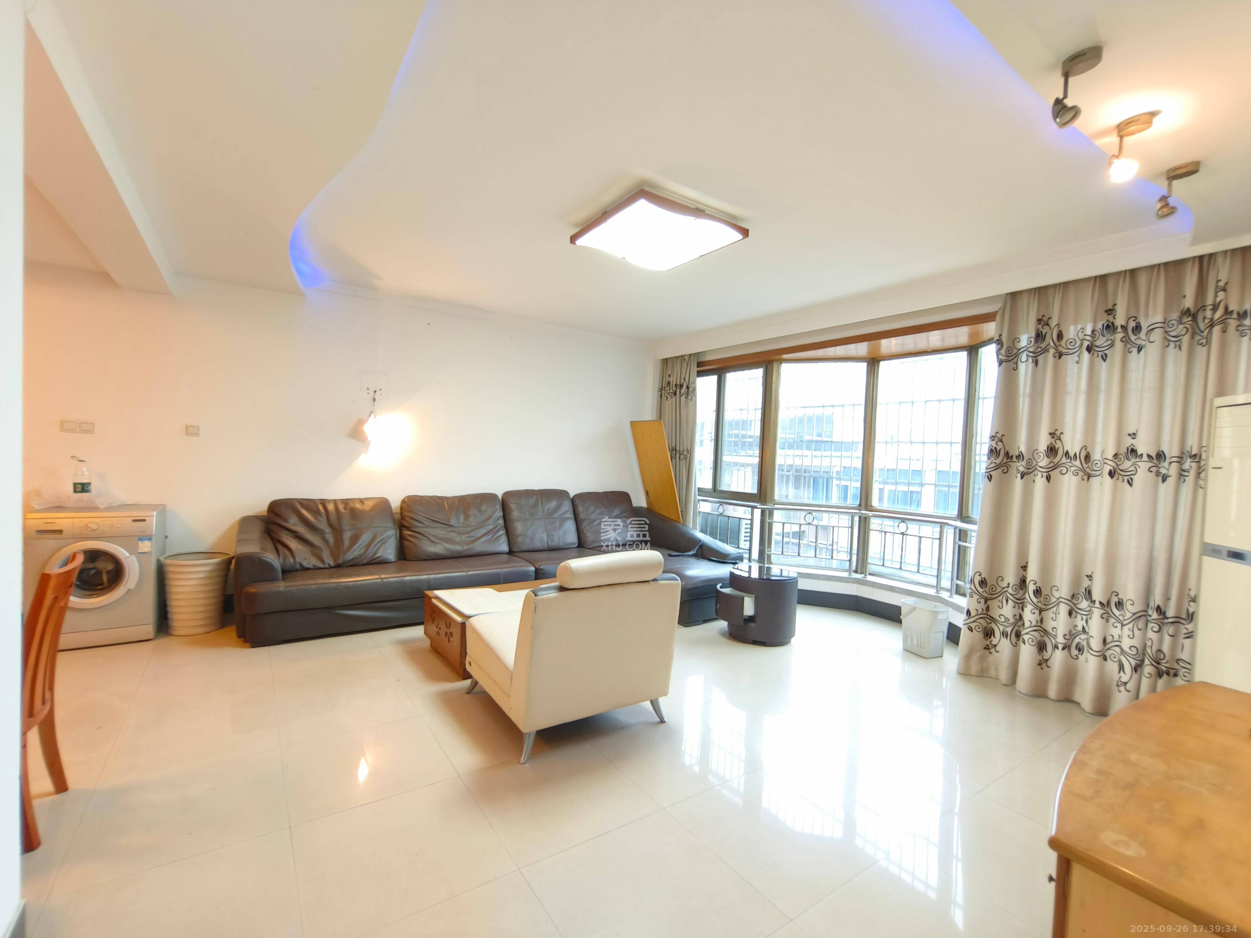 佘家塘、富雅里散盘 3室2厅2卫 2600.0元/月 佘家塘、富雅里散盘 3室2厅2卫 2600.0元/月室内图