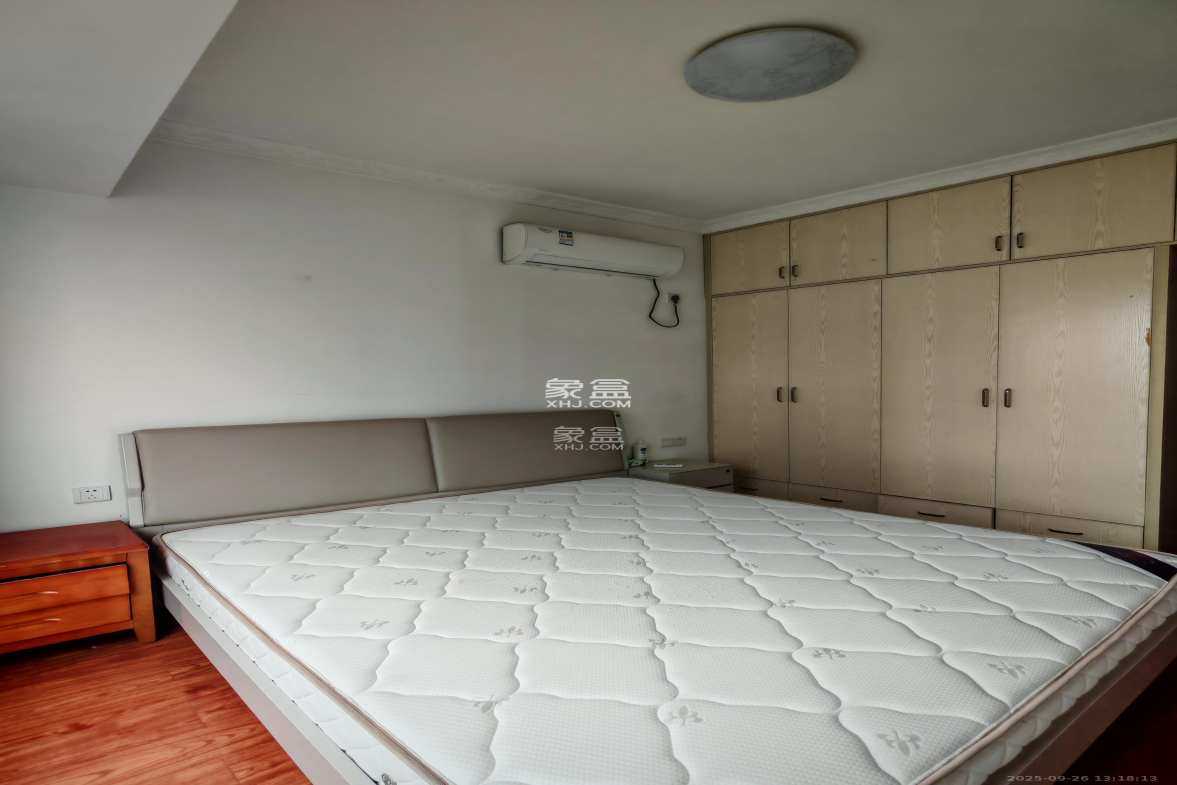 万博汇 2室2厅1卫 3000.0元/月 万博汇 2室2厅1卫 3000.0元/月室内图